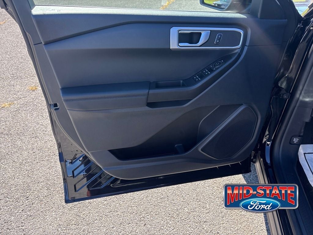 2025 Ford Utility Police Interceptor Base