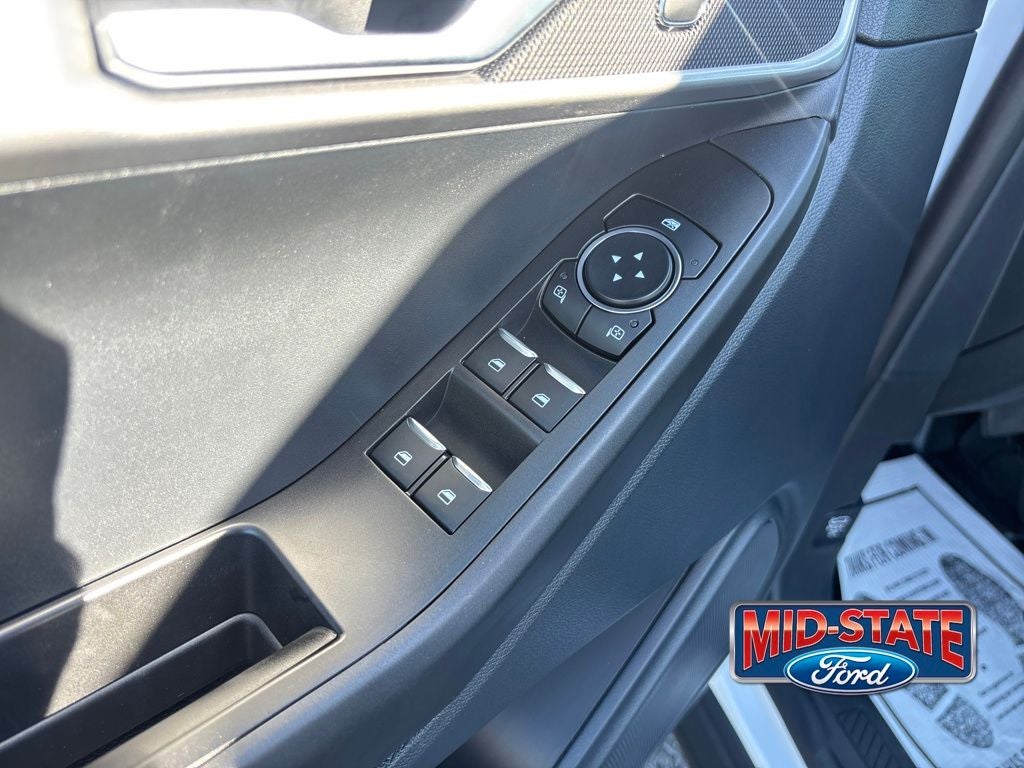 2025 Ford Utility Police Interceptor Base