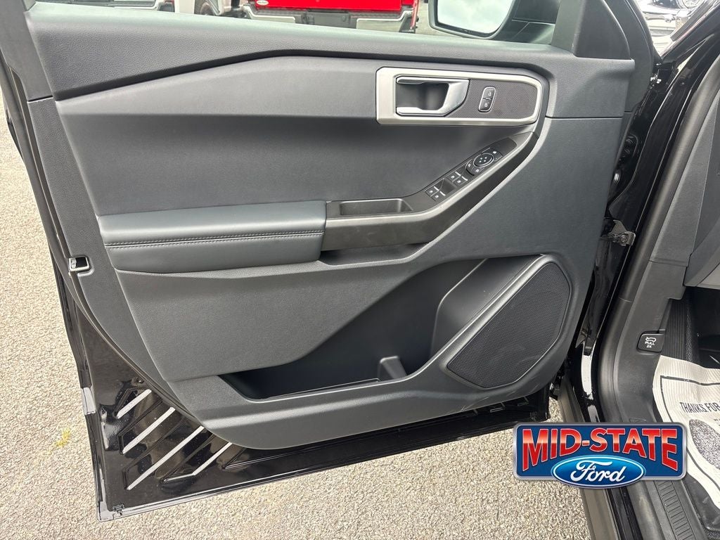 2025 Ford Utility Police Interceptor Base