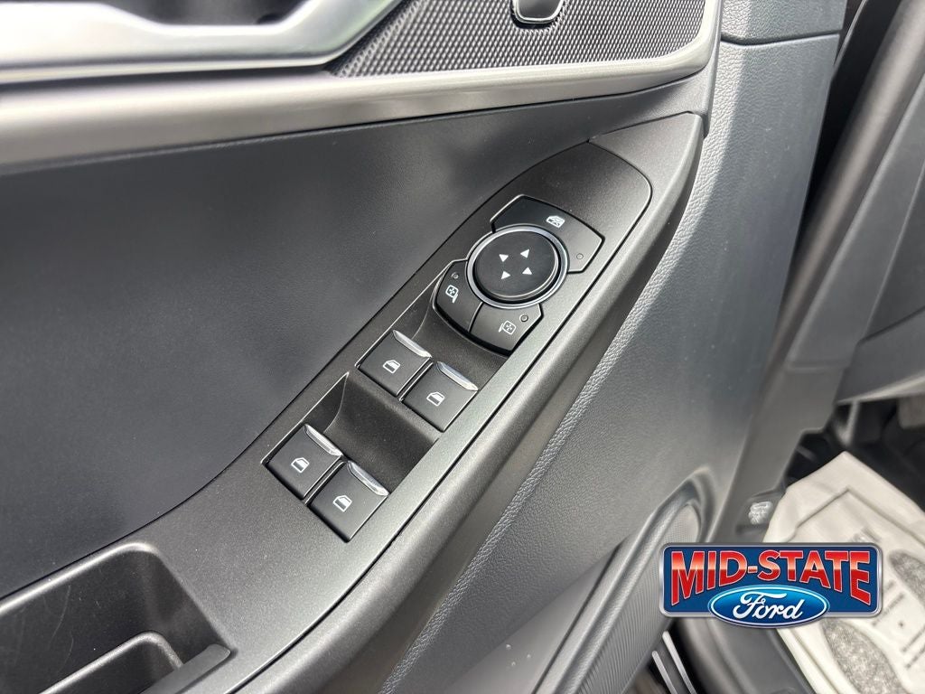 2025 Ford Utility Police Interceptor Base