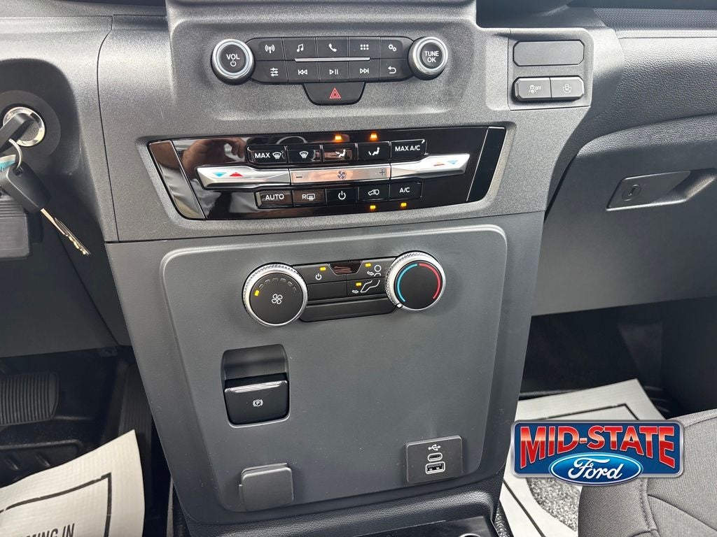 2025 Ford Utility Police Interceptor Base