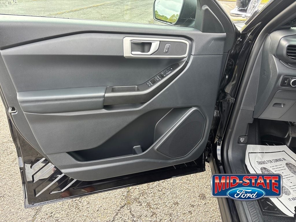 2025 Ford Utility Police Interceptor Base