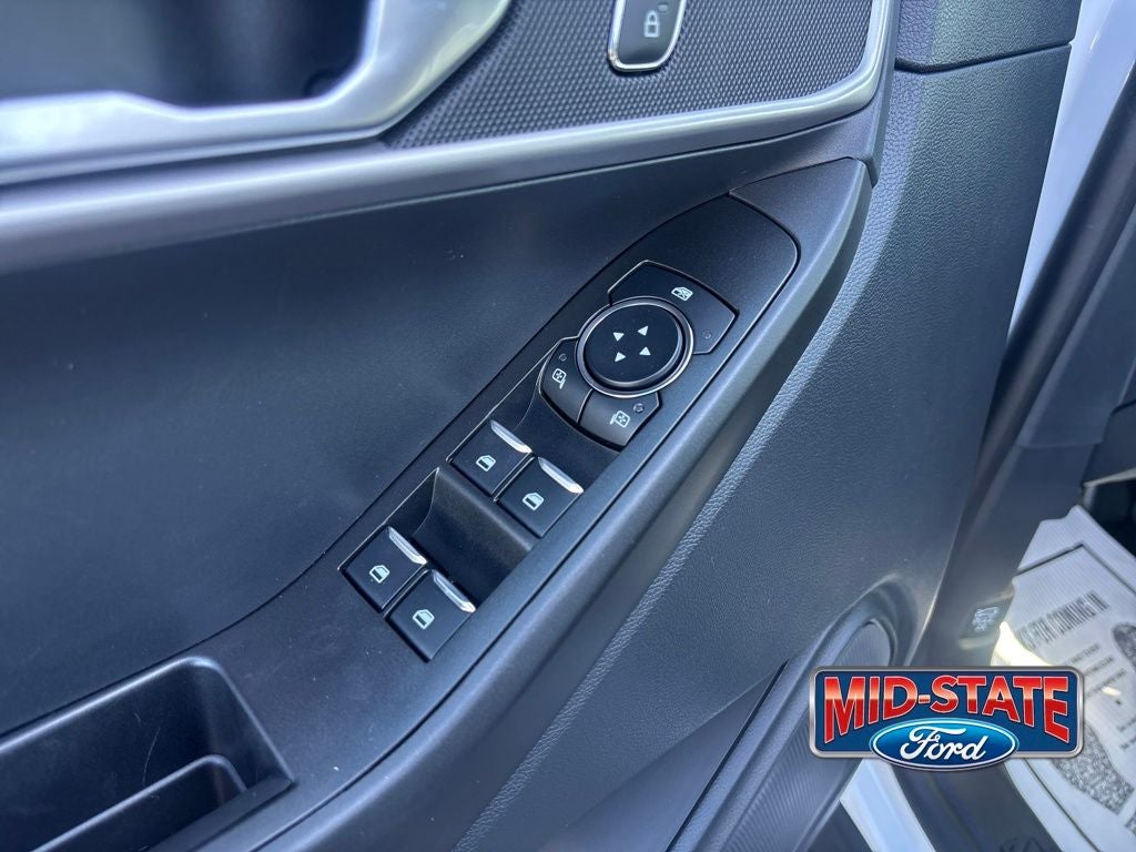 2025 Ford Utility Police Interceptor Base