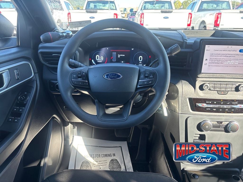 2025 Ford Utility Police Interceptor Base