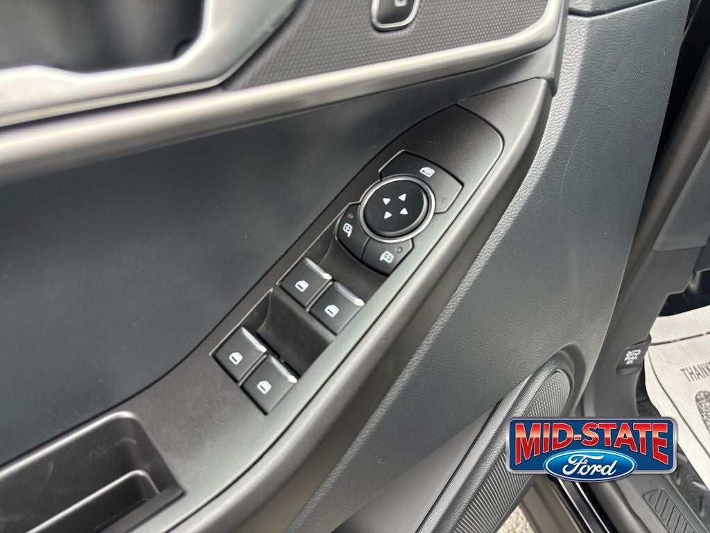 2025 Ford Utility Police Interceptor Base