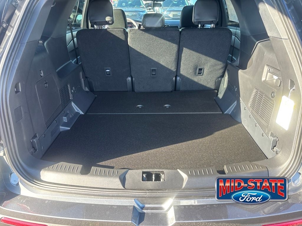 2025 Ford Utility Police Interceptor Base