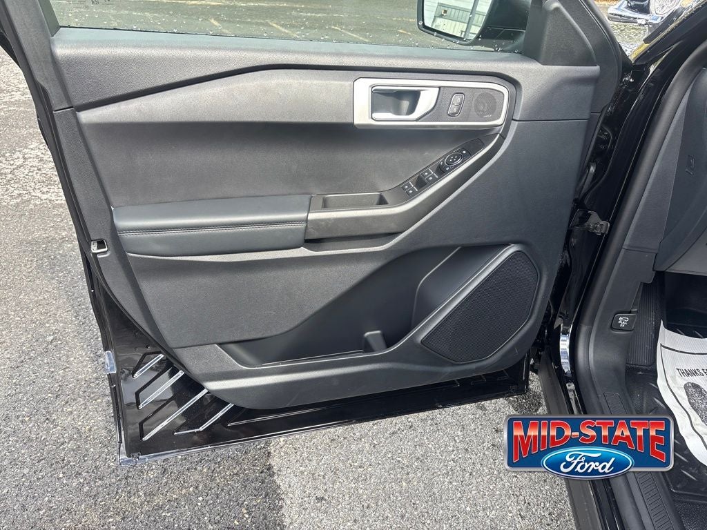 2025 Ford Utility Police Interceptor Base