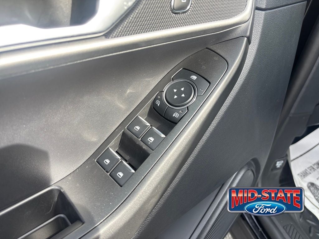 2025 Ford Utility Police Interceptor Base