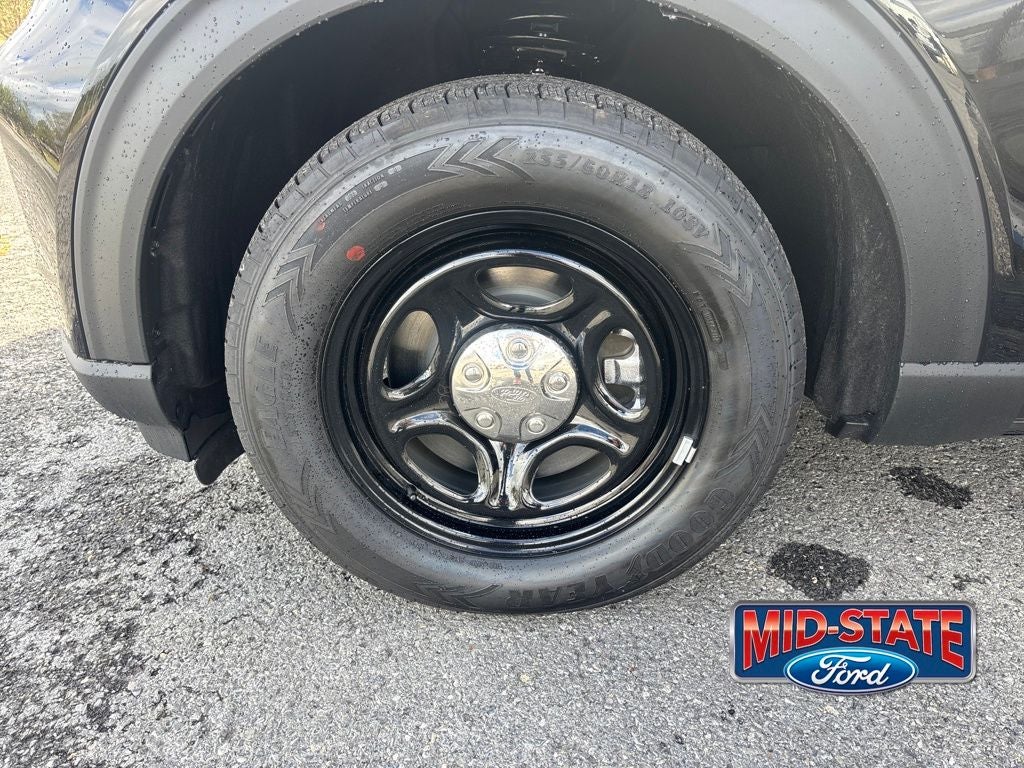 2025 Ford Utility Police Interceptor Base