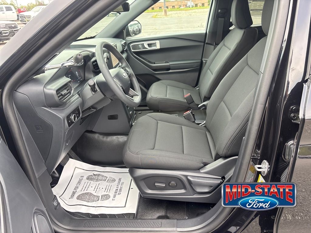 2025 Ford Utility Police Interceptor Base