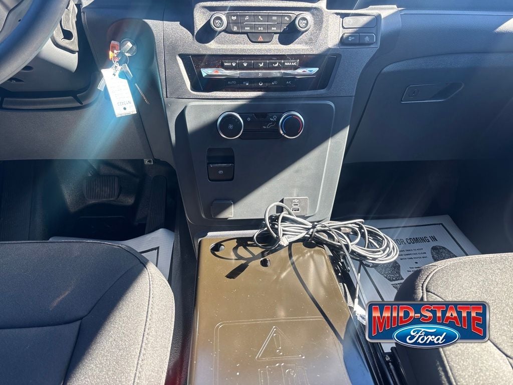 2025 Ford Utility Police Interceptor Base