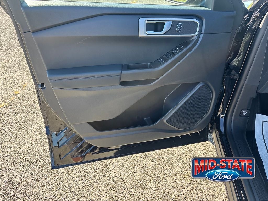 2025 Ford Utility Police Interceptor Base