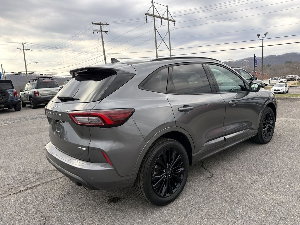 2023 Ford Escape ST-Line Elite