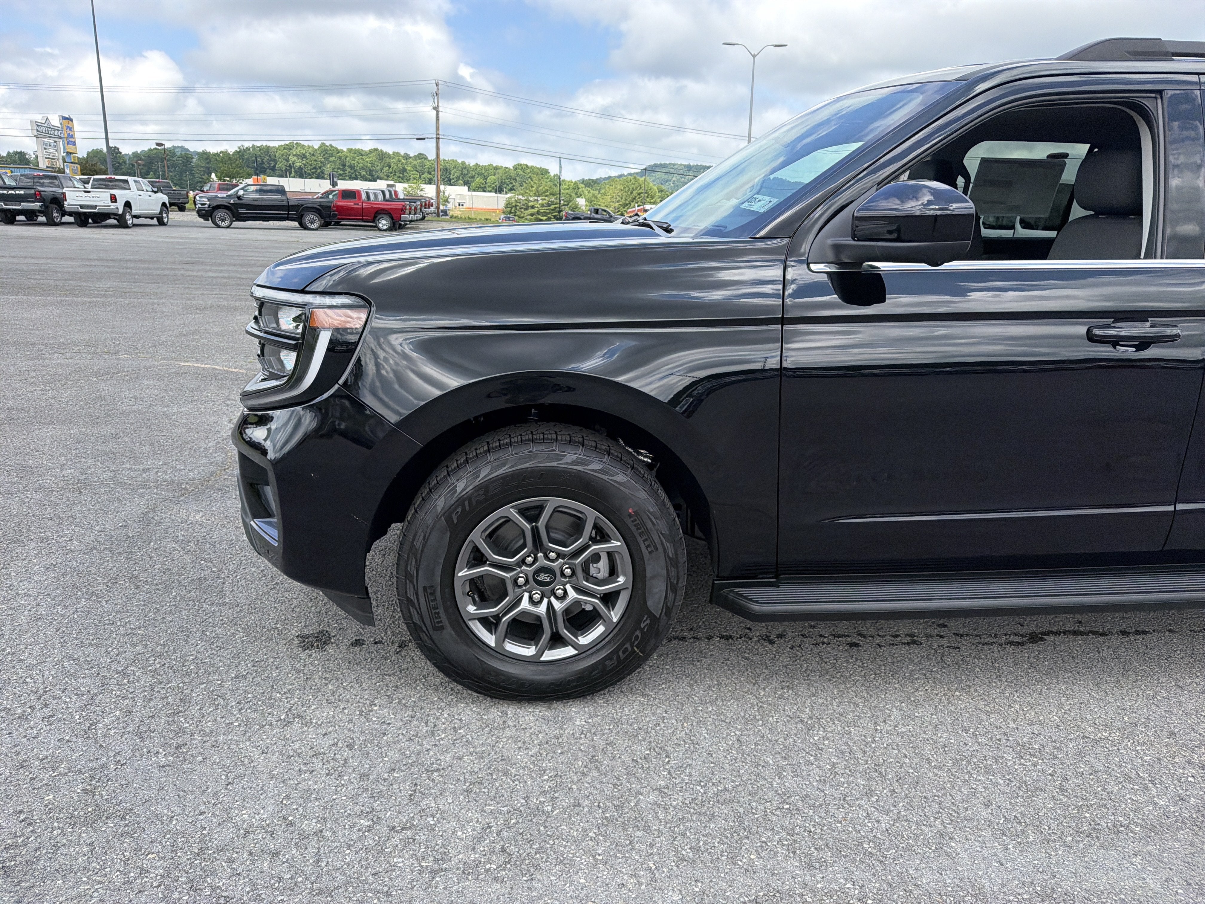 2026 Ford Expedition Max Active