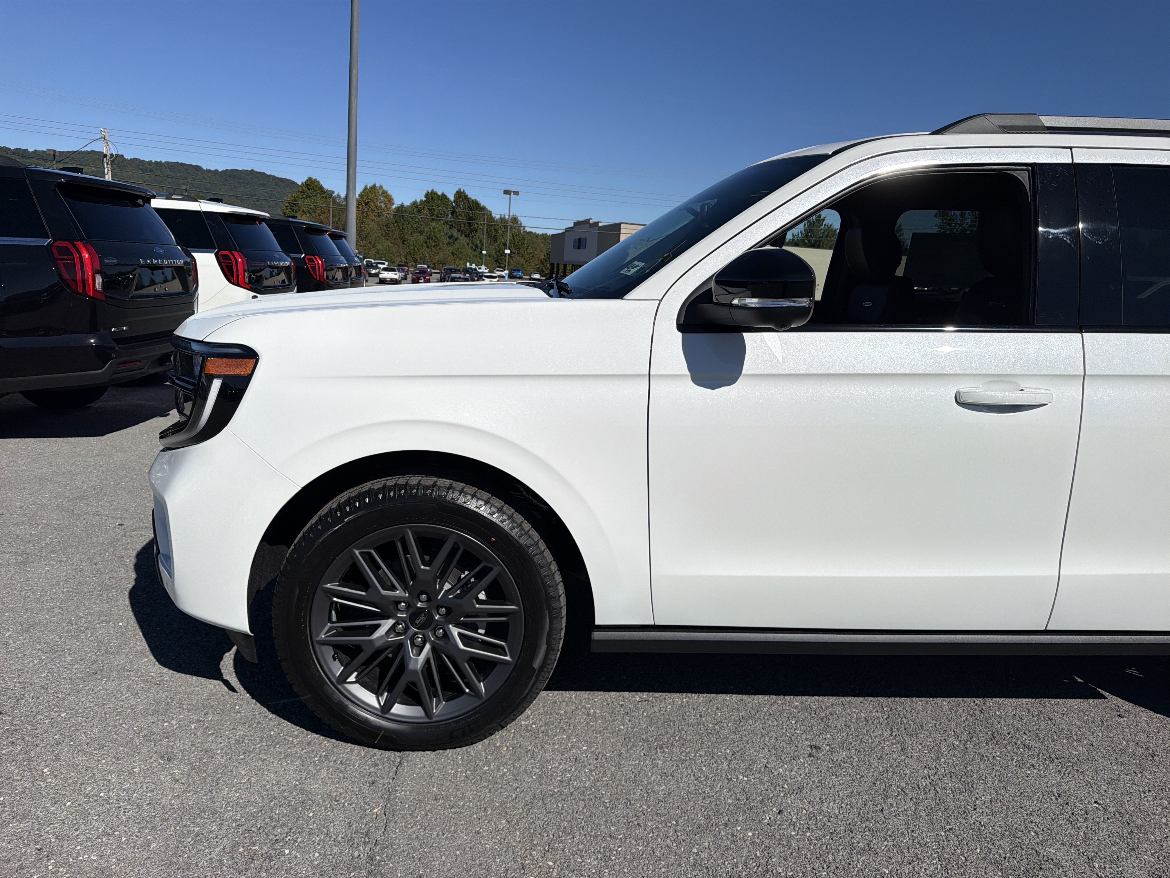 2027 Ford Expedition Platinum