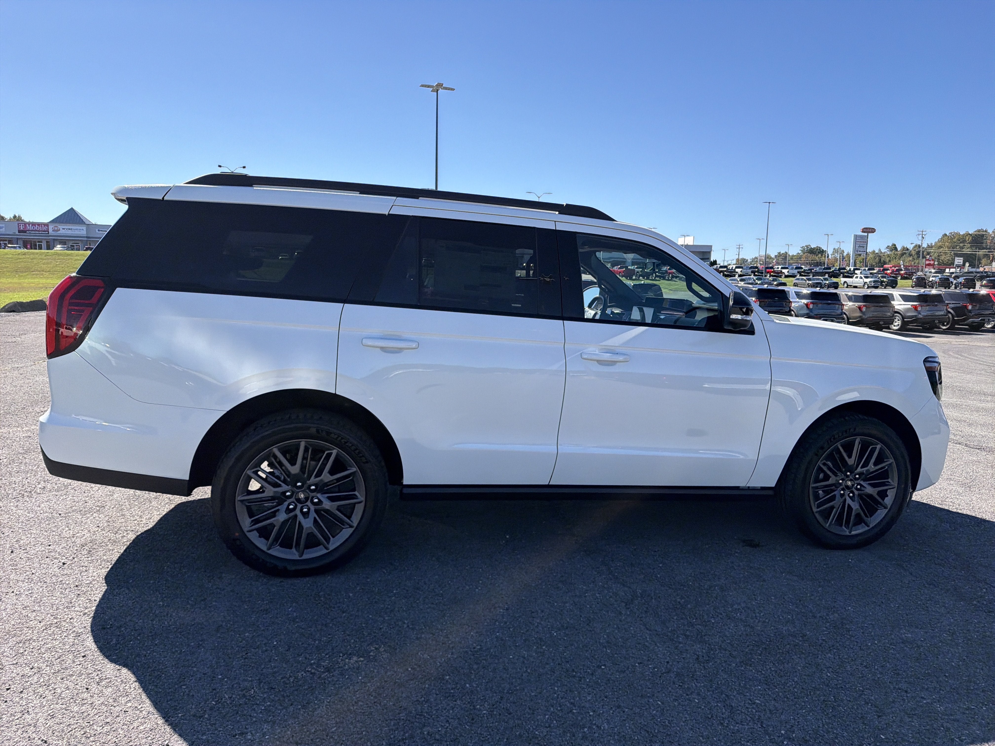 2027 Ford Expedition Platinum