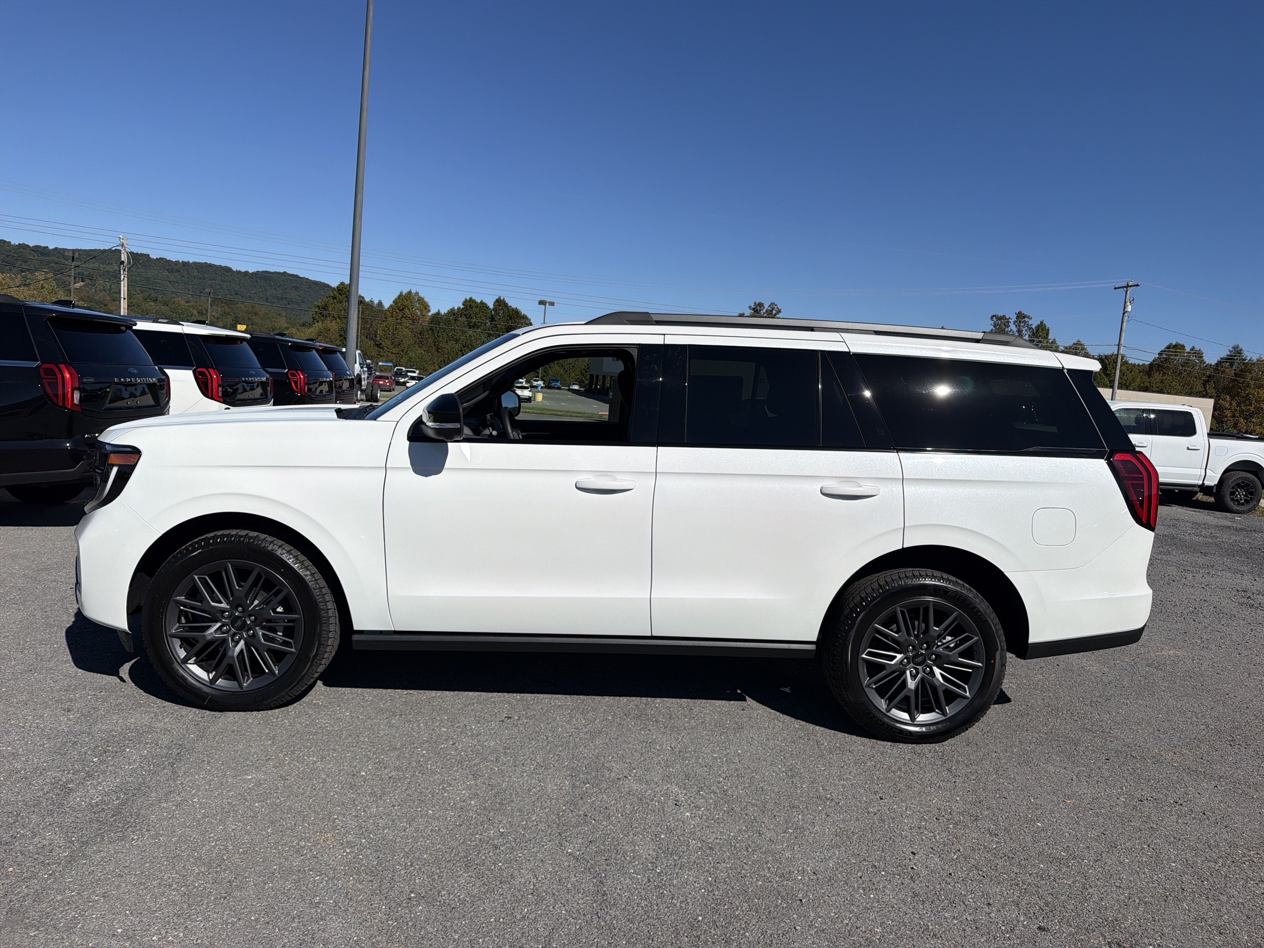 2027 Ford Expedition Platinum