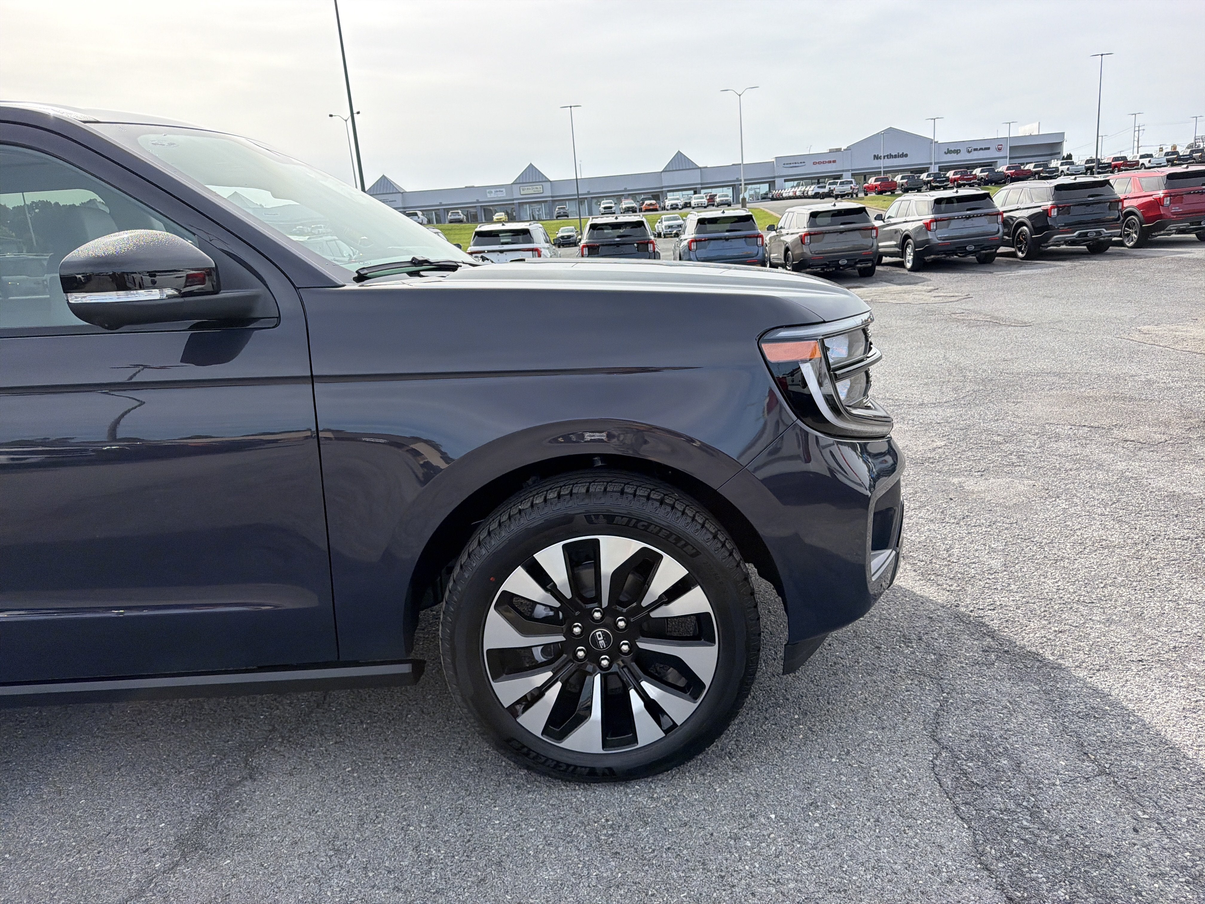 2027 Ford Expedition Platinum