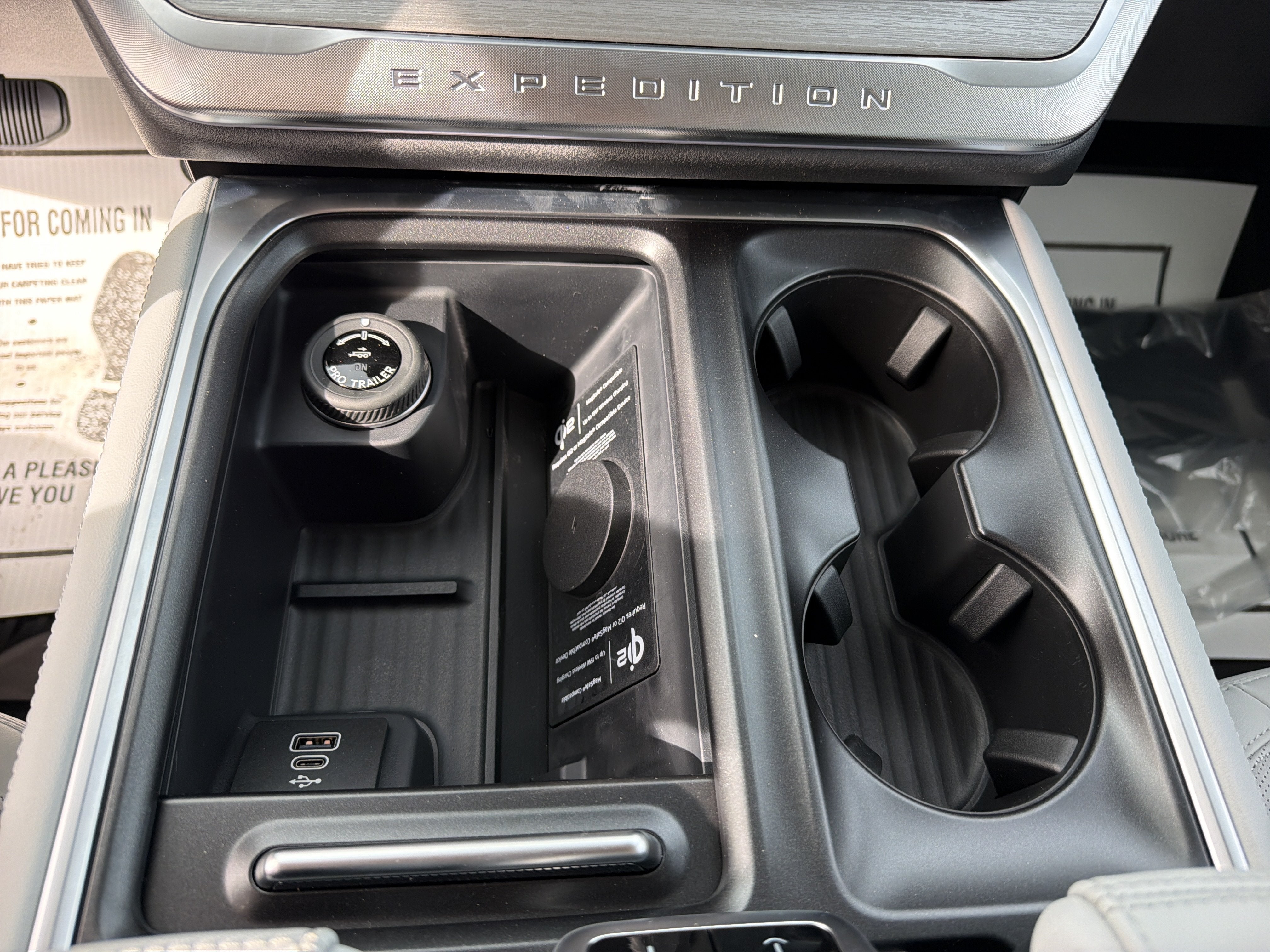 2027 Ford Expedition Platinum