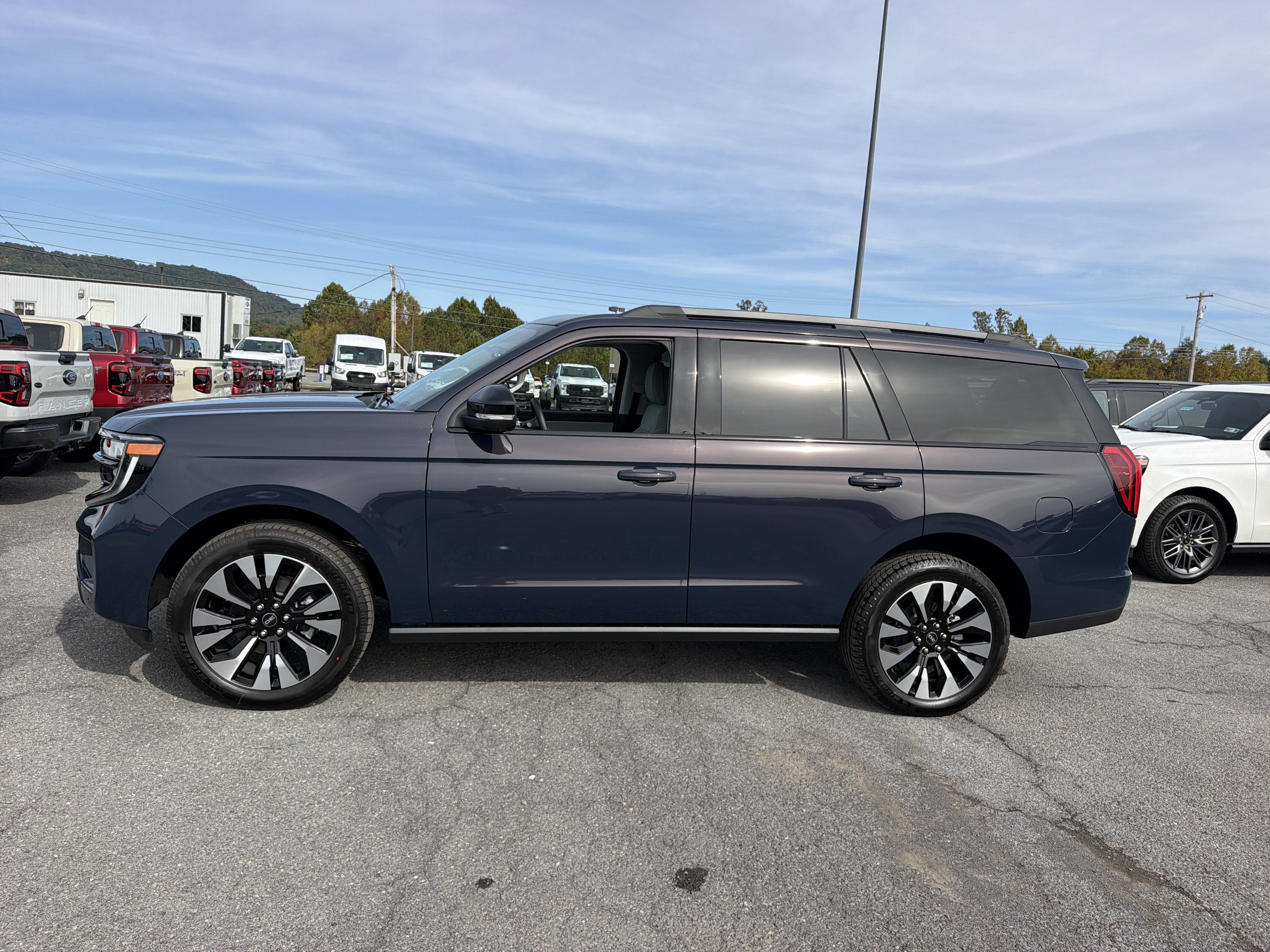 2027 Ford Expedition Platinum