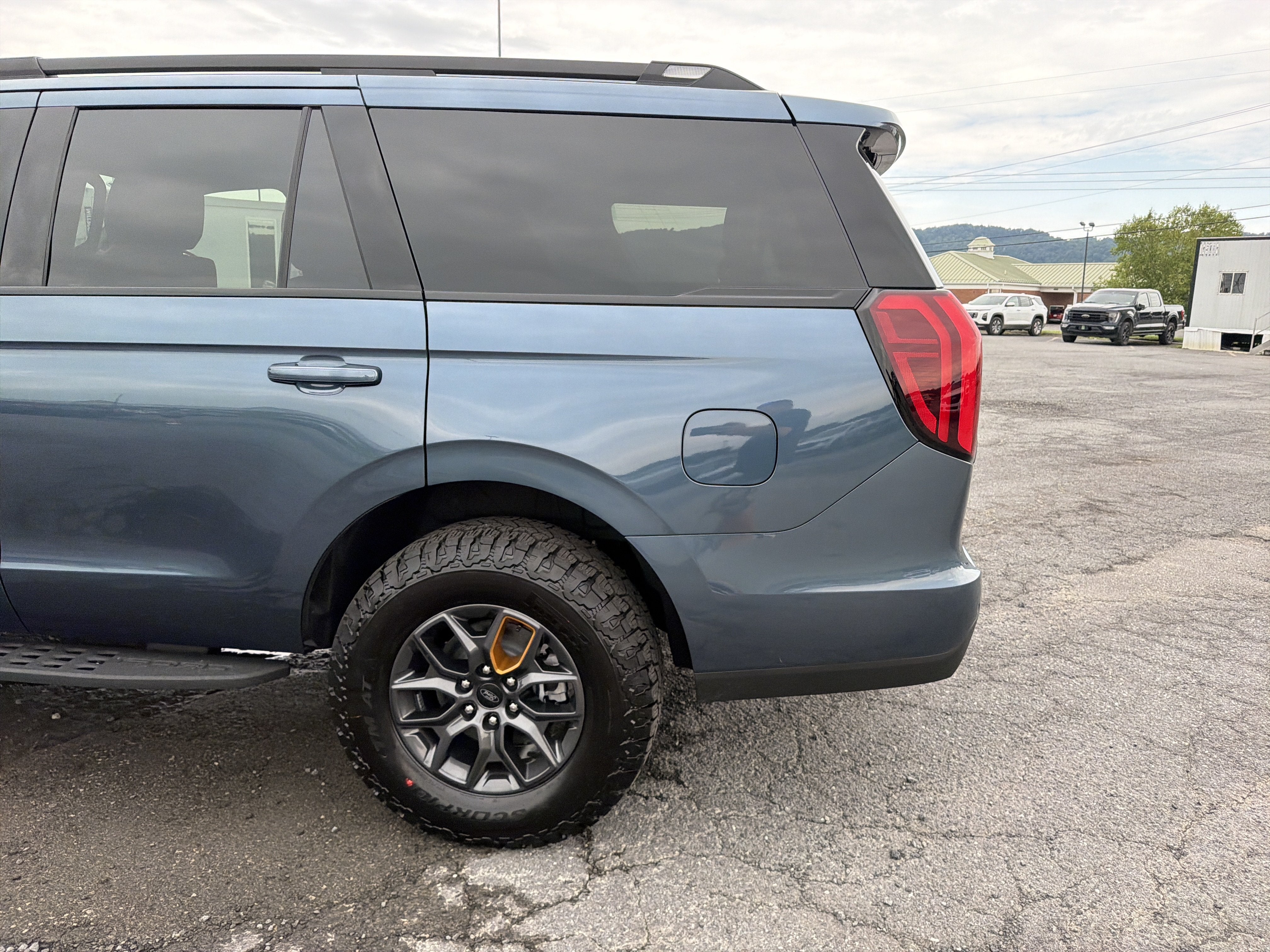 2027 Ford Expedition Tremor