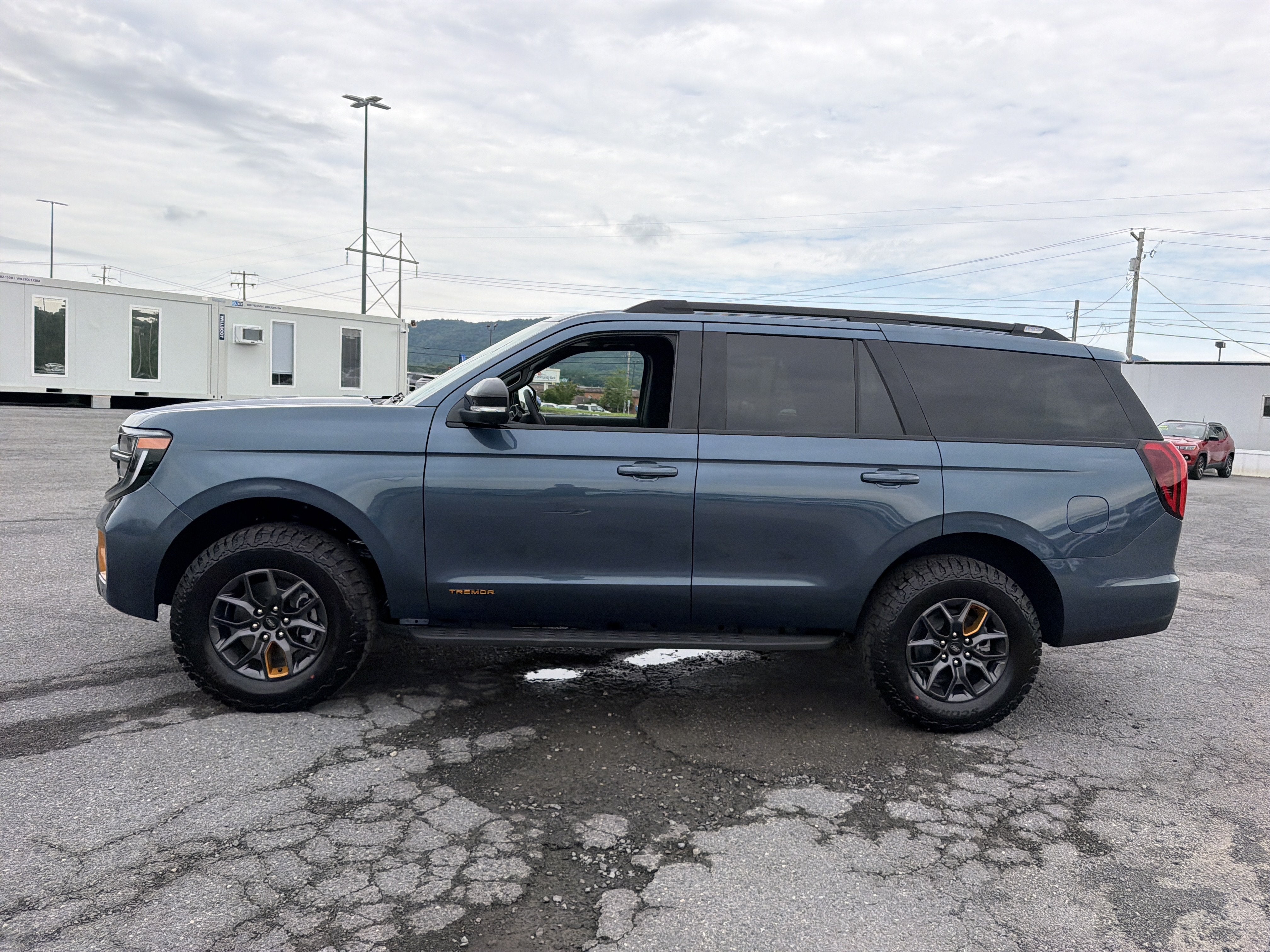2027 Ford Expedition Tremor