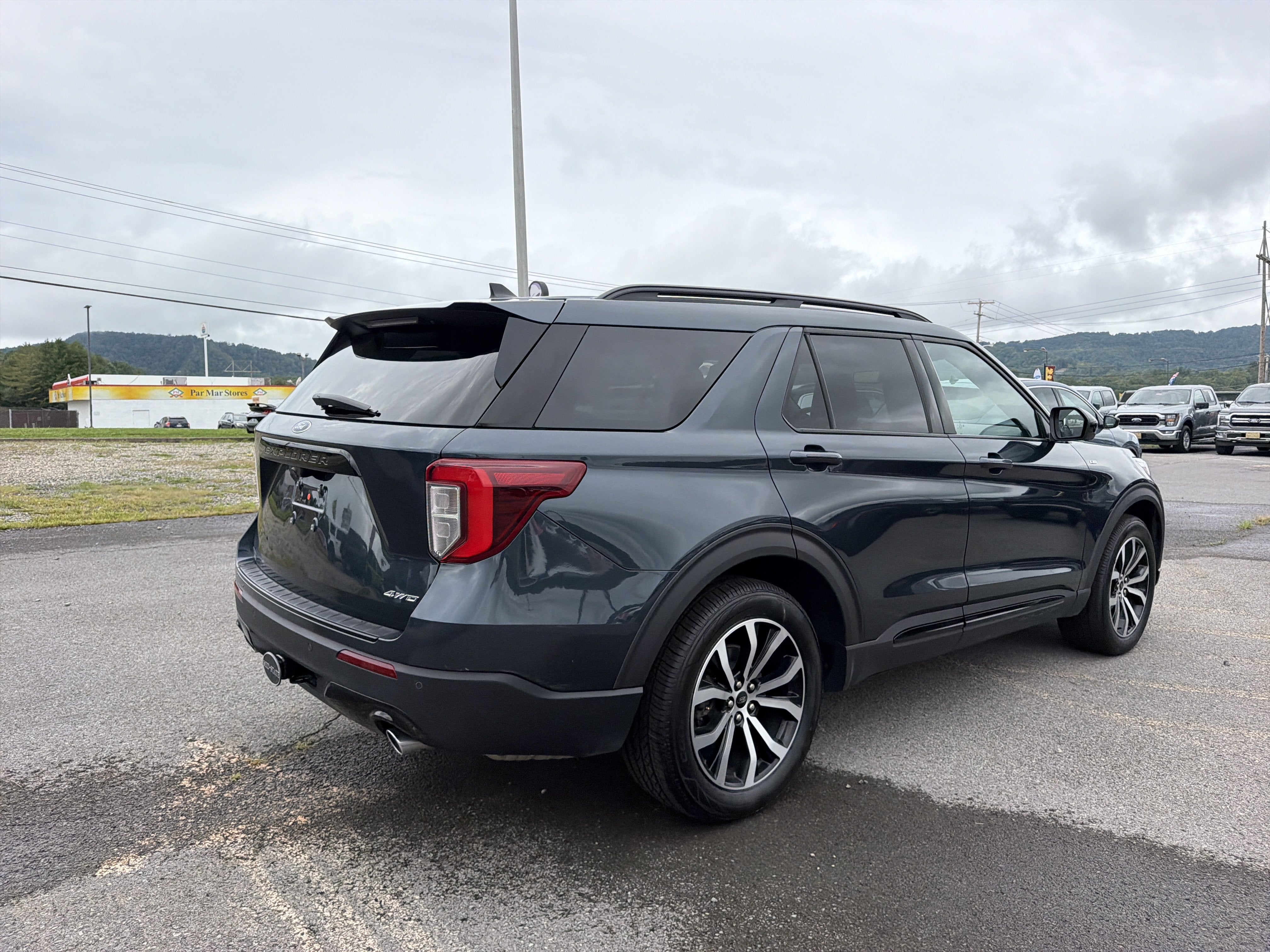 2023 Ford Explorer ST-Line
