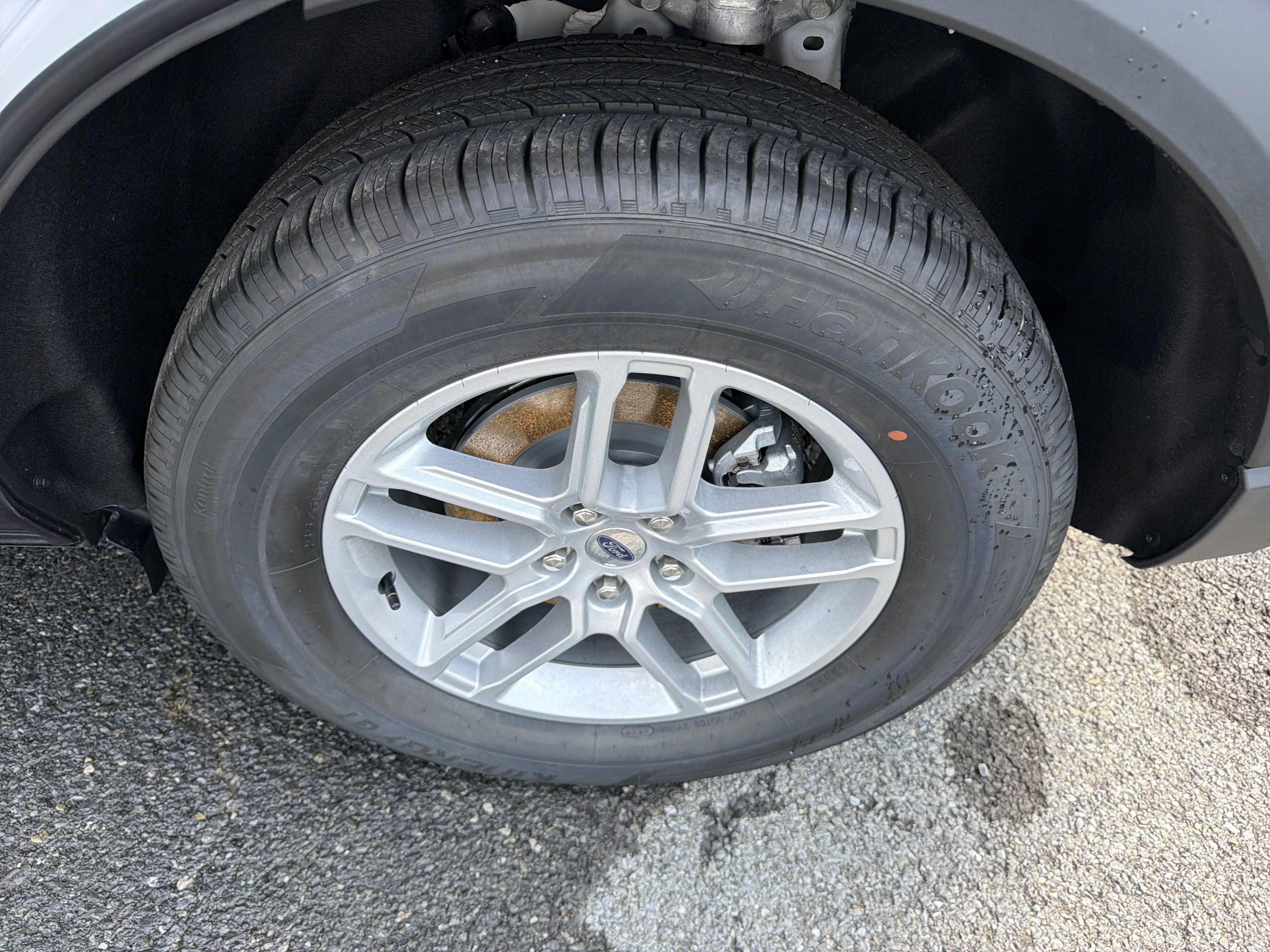 2027 Ford Explorer Active w/100A Pkg
