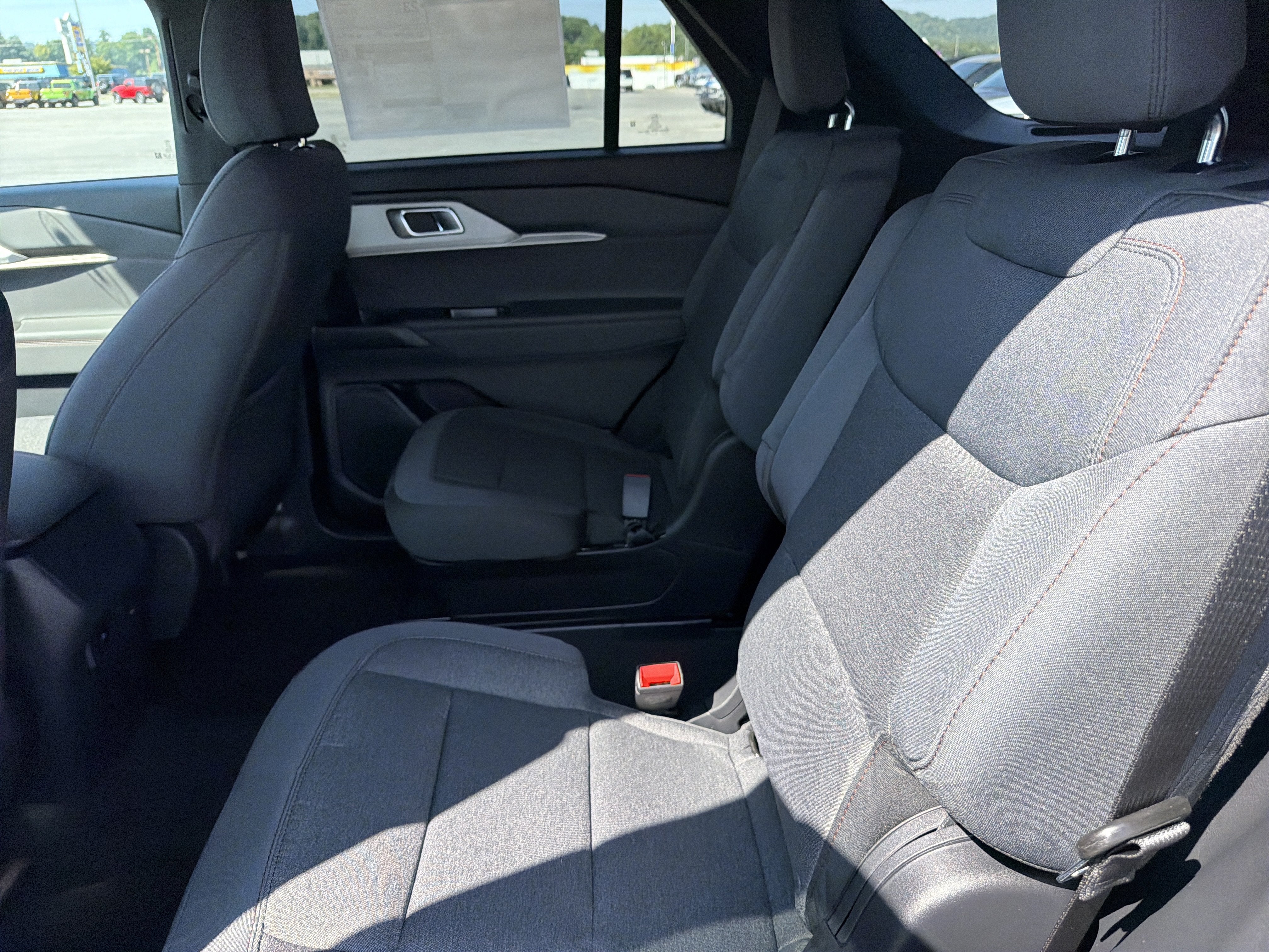 2027 Ford Explorer Active w/100A Pkg