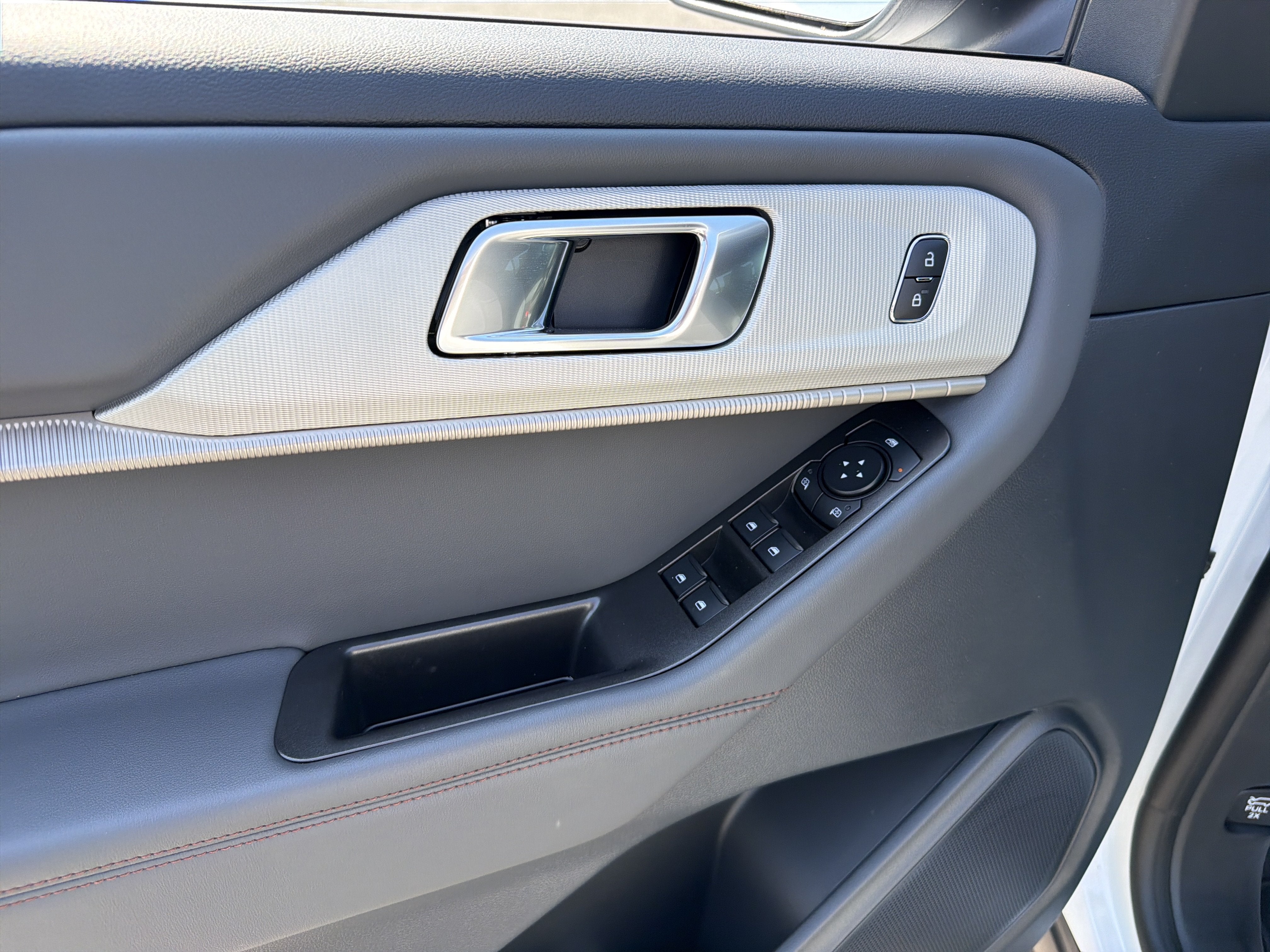 2027 Ford Explorer Active w/100A Pkg