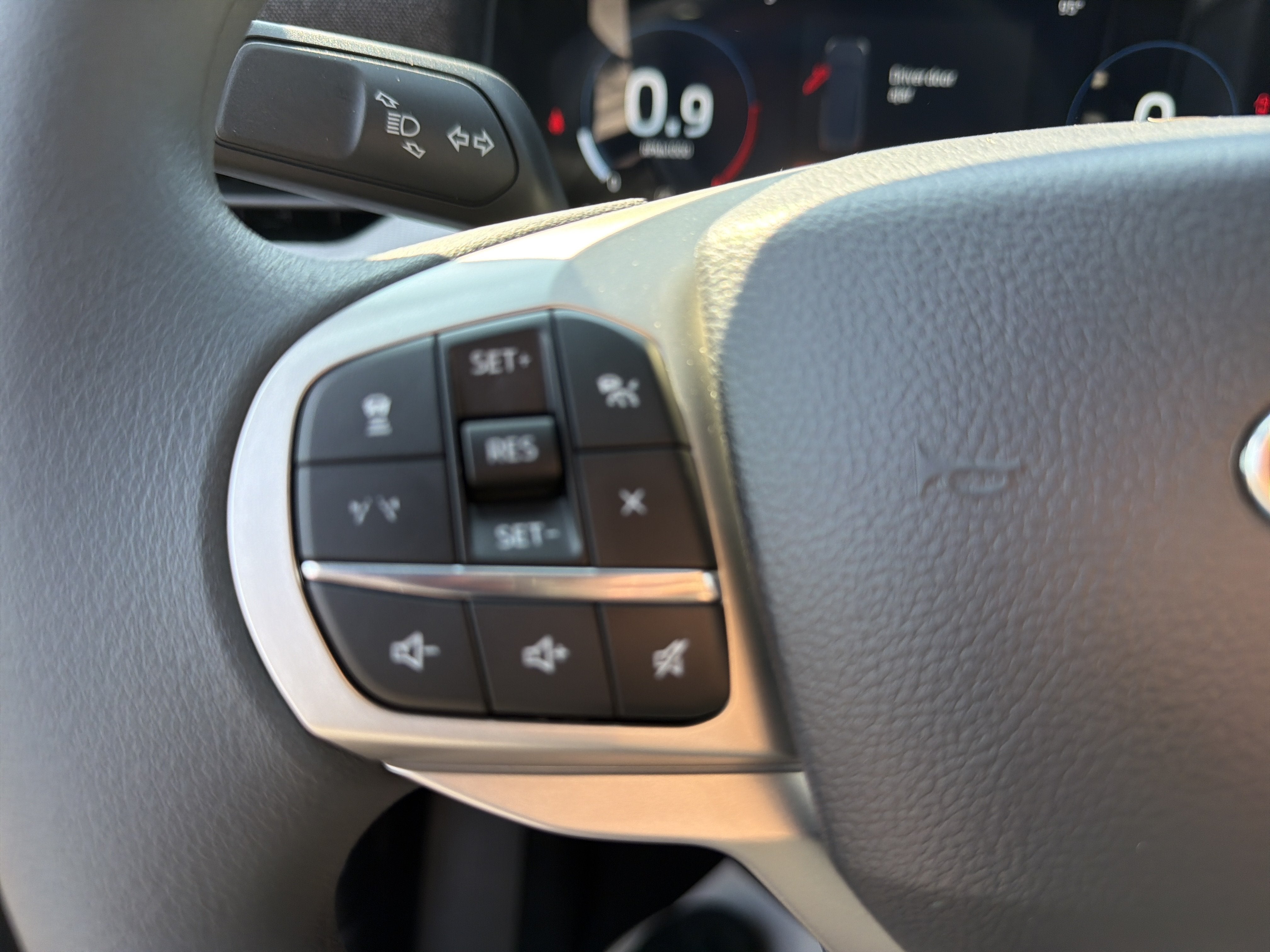 2027 Ford Explorer Active w/100A Pkg