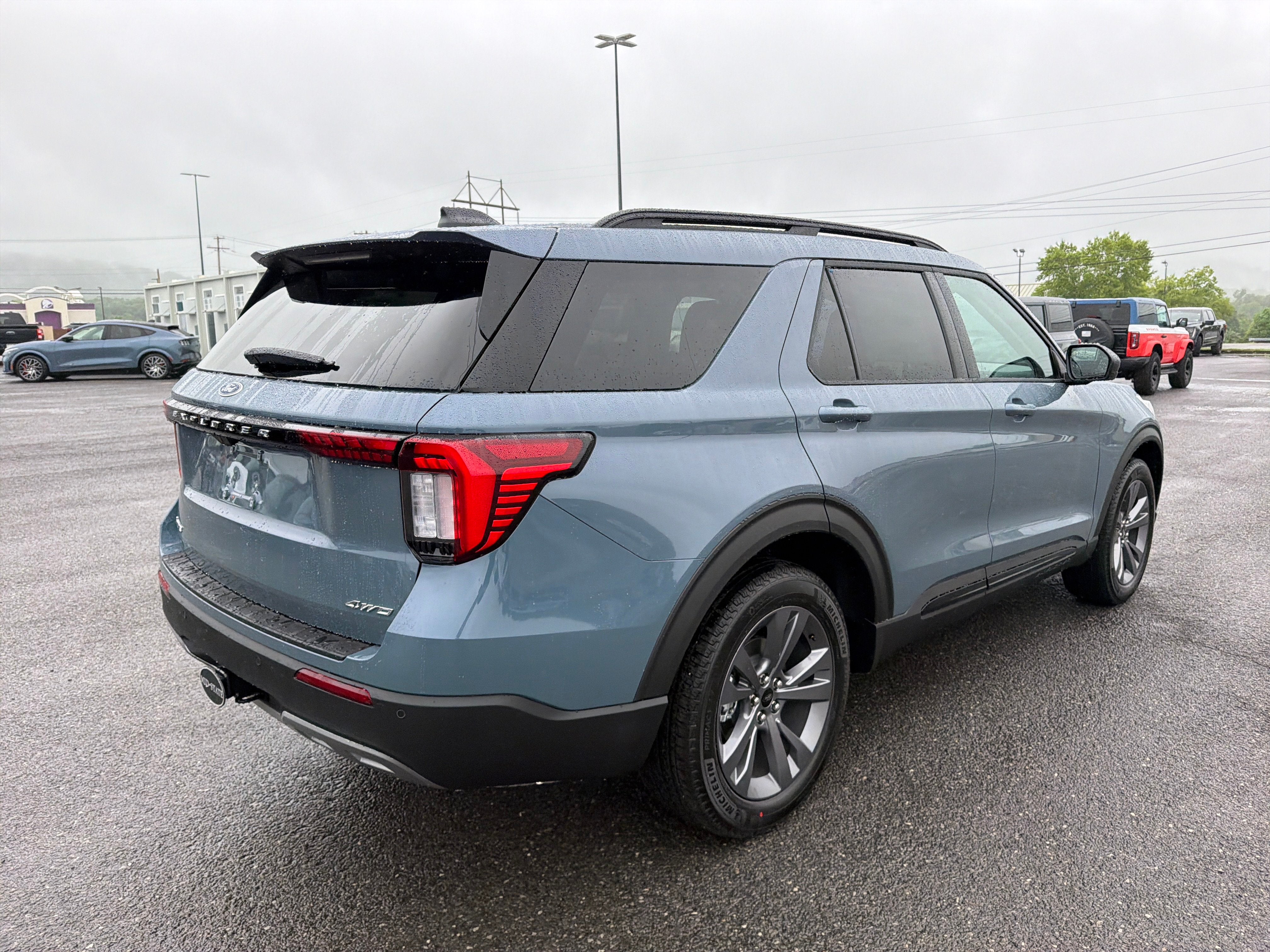 2026 Ford Explorer Active w/200A Pkg