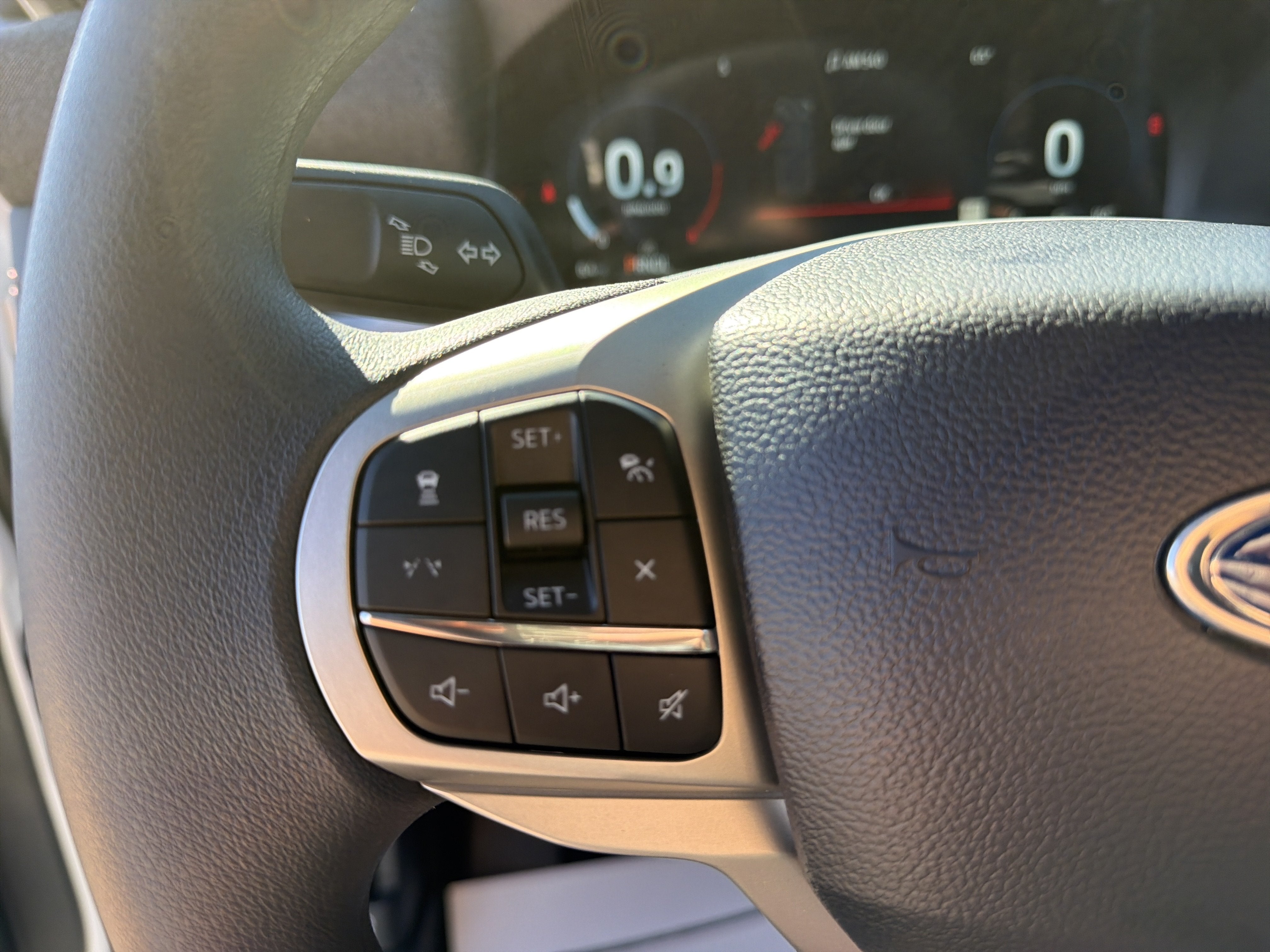 2027 Ford Explorer Active w/100A Pkg