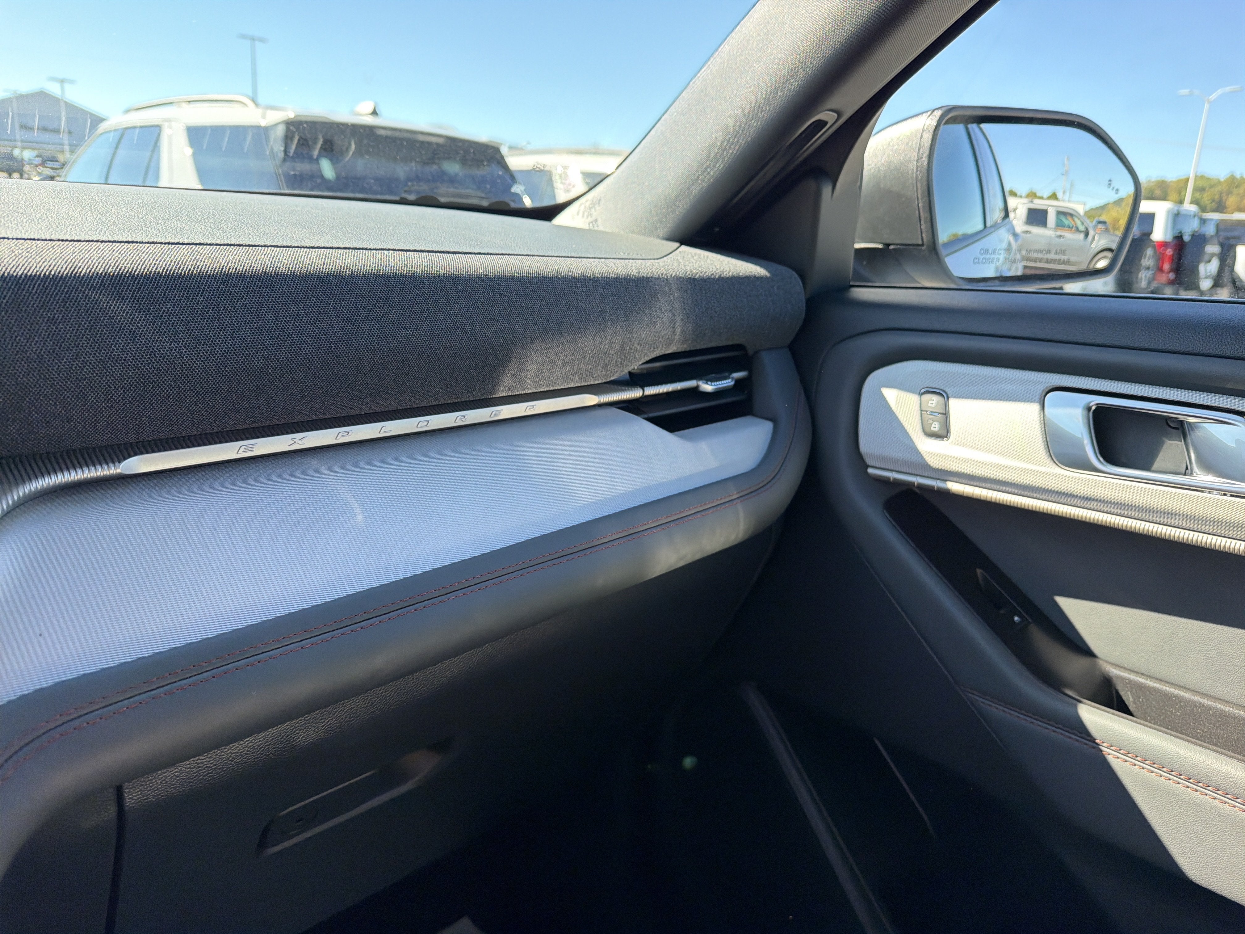 2027 Ford Explorer Active w/100A Pkg