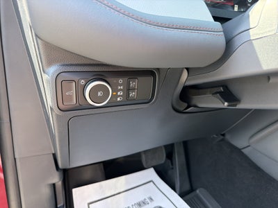 2027 Ford Explorer Active w/200A Pkg