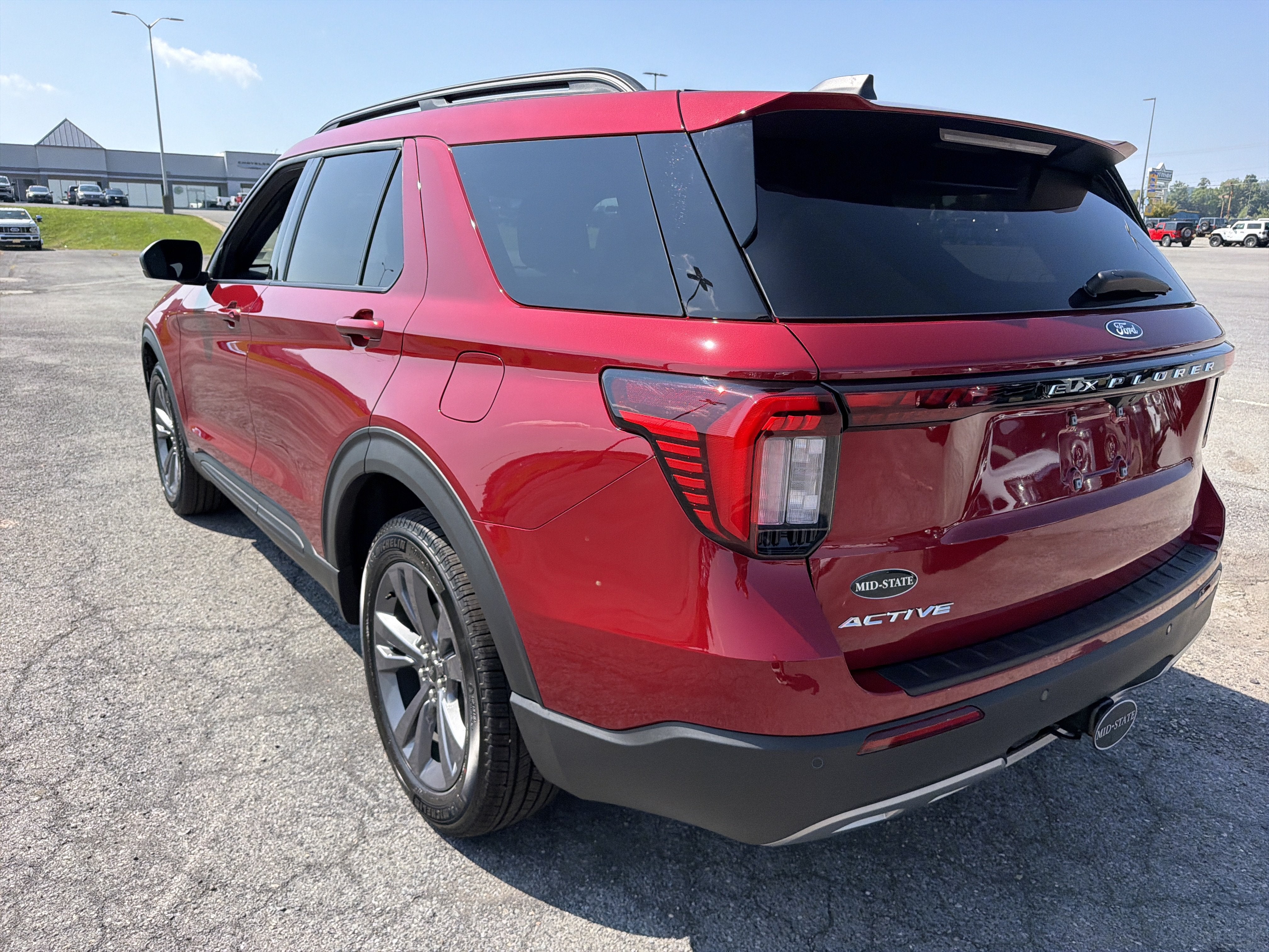 2027 Ford Explorer Active w/200A Pkg
