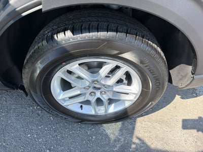 2027 Ford Explorer Active w/200A Pkg