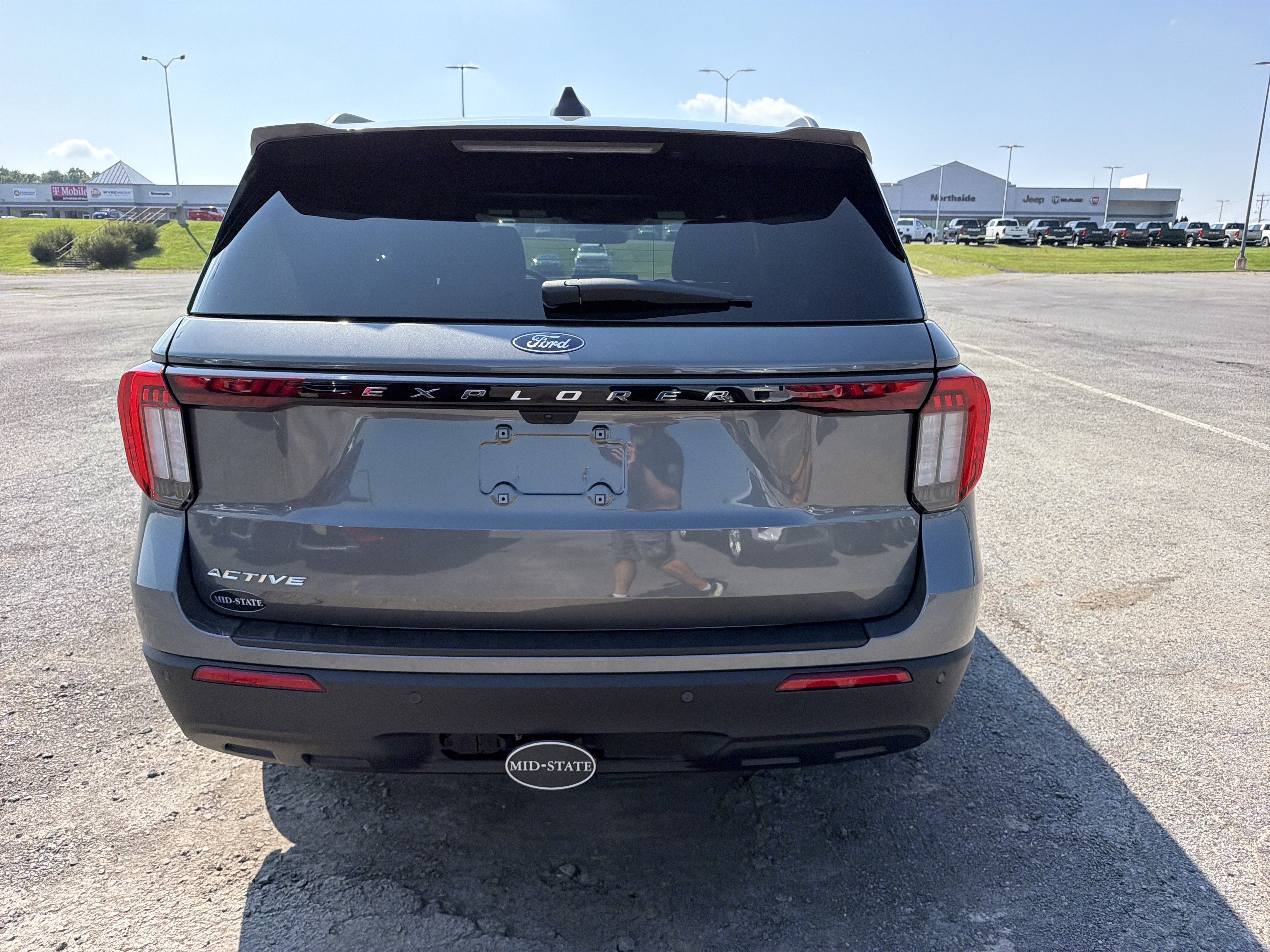 2027 Ford Explorer Active w/200A Pkg