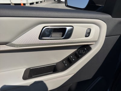 2027 Ford Explorer Active w/200A Pkg