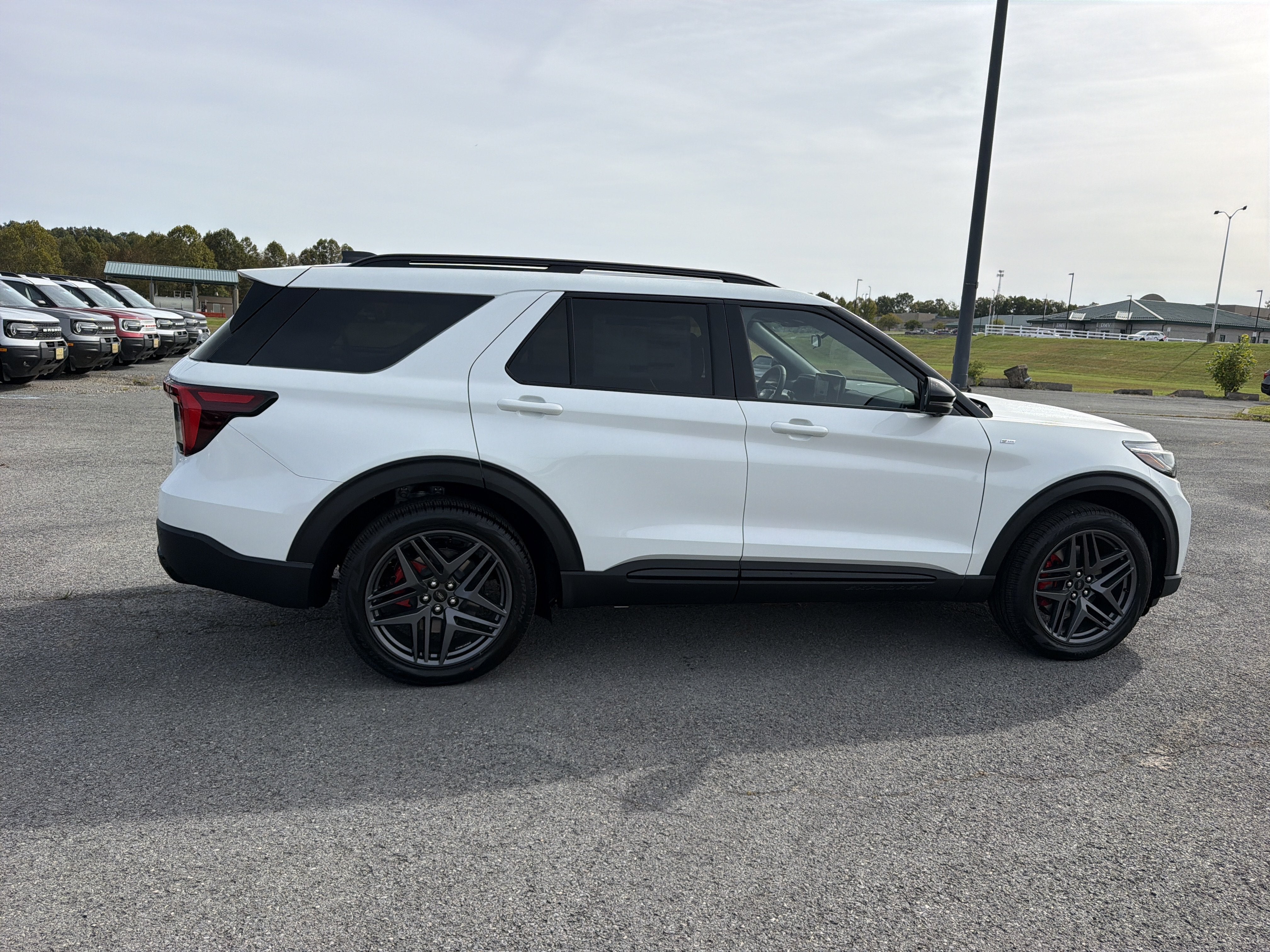 2027 Ford Explorer ST-Line