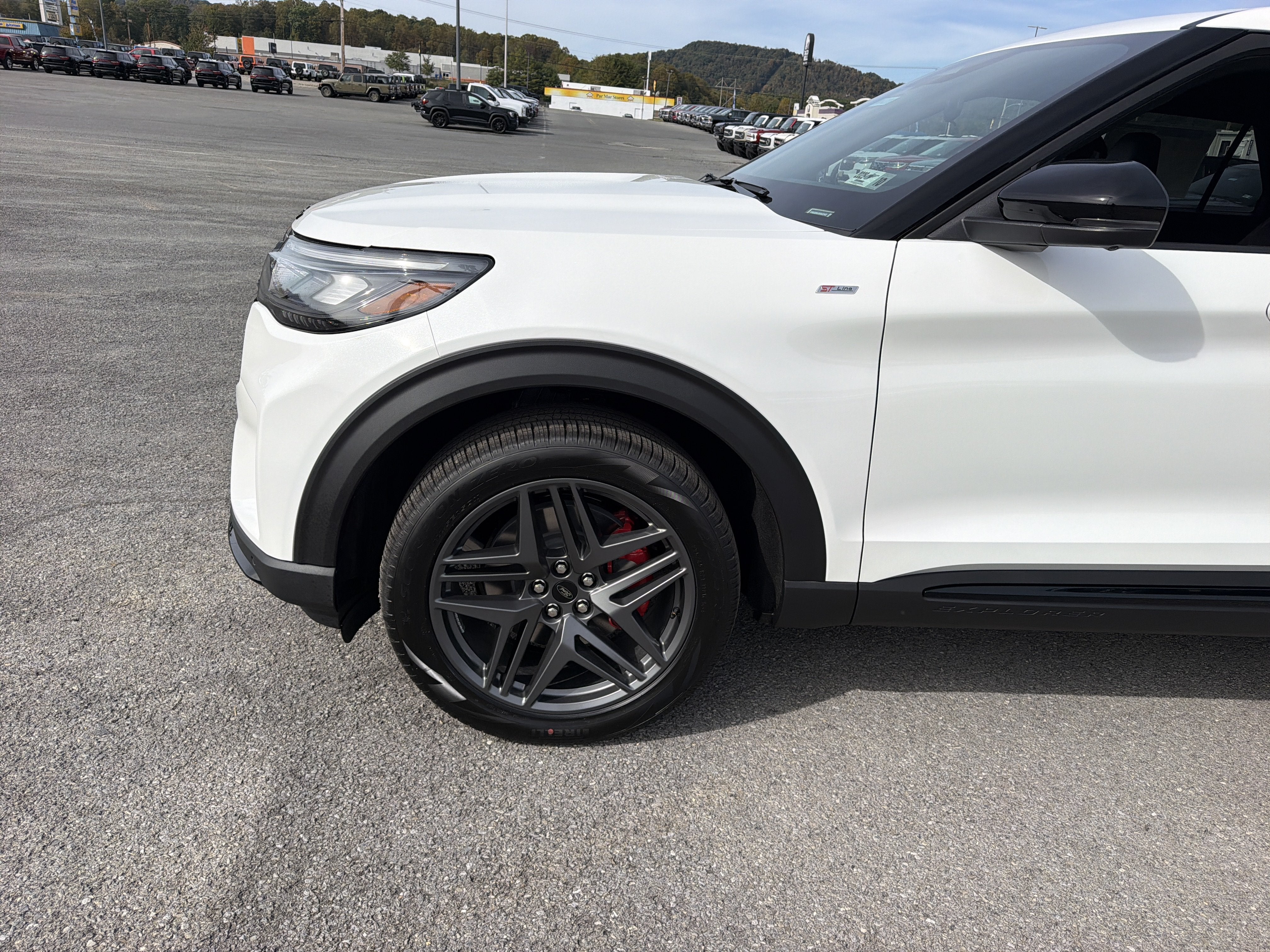 2027 Ford Explorer ST-Line