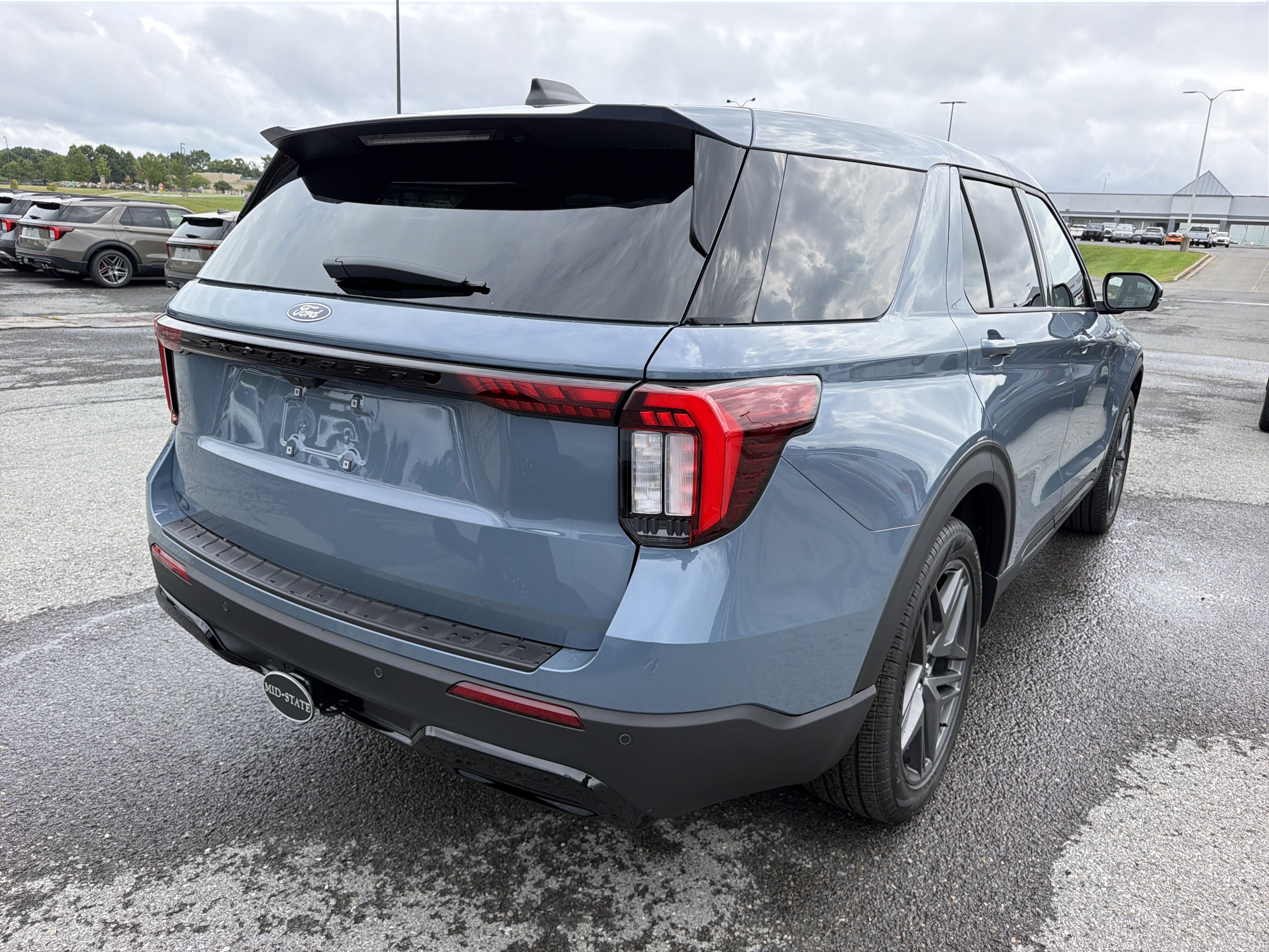 2027 Ford Explorer ST-Line