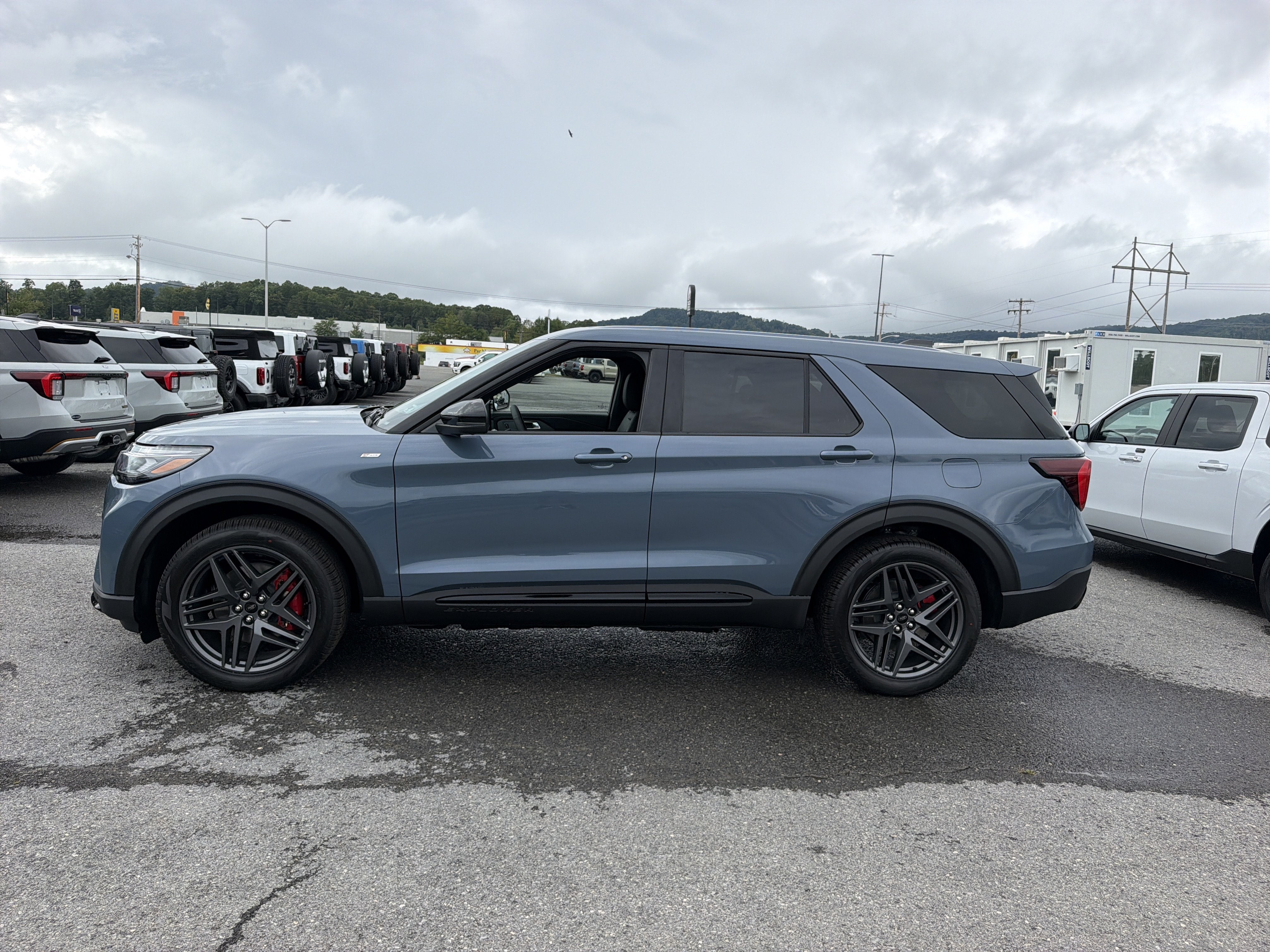 2027 Ford Explorer ST-Line
