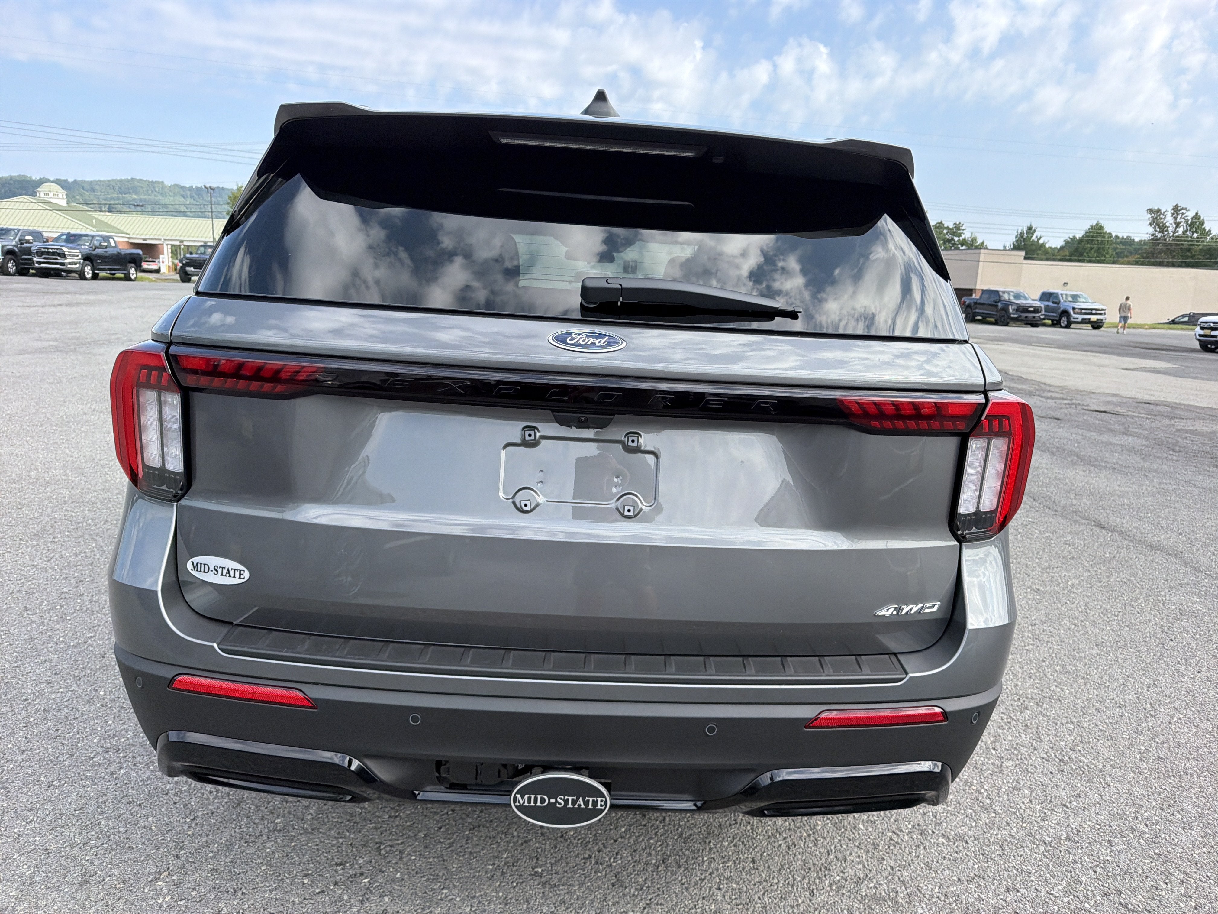 2026 Ford Explorer ST-Line