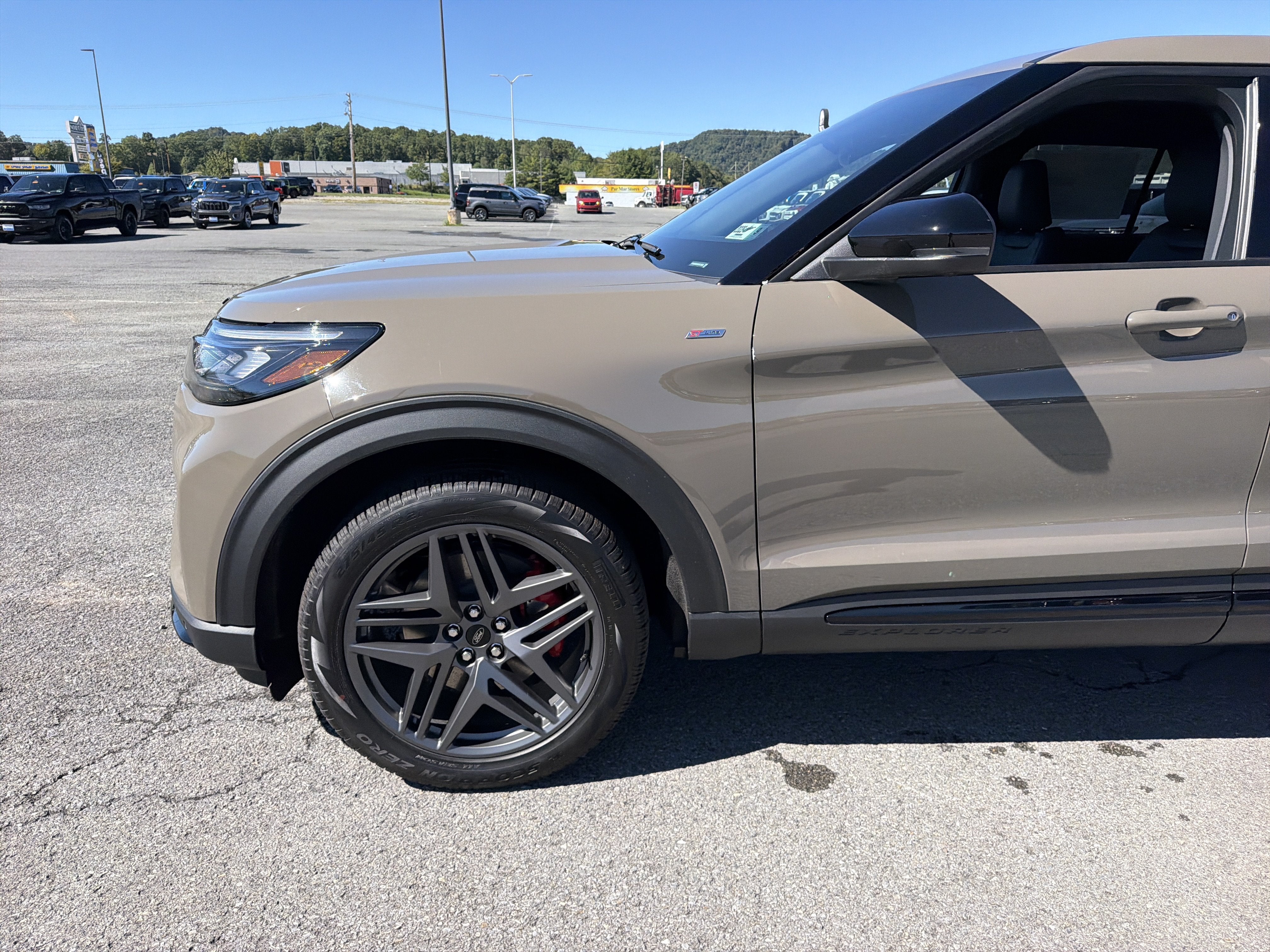 2027 Ford Explorer ST-Line