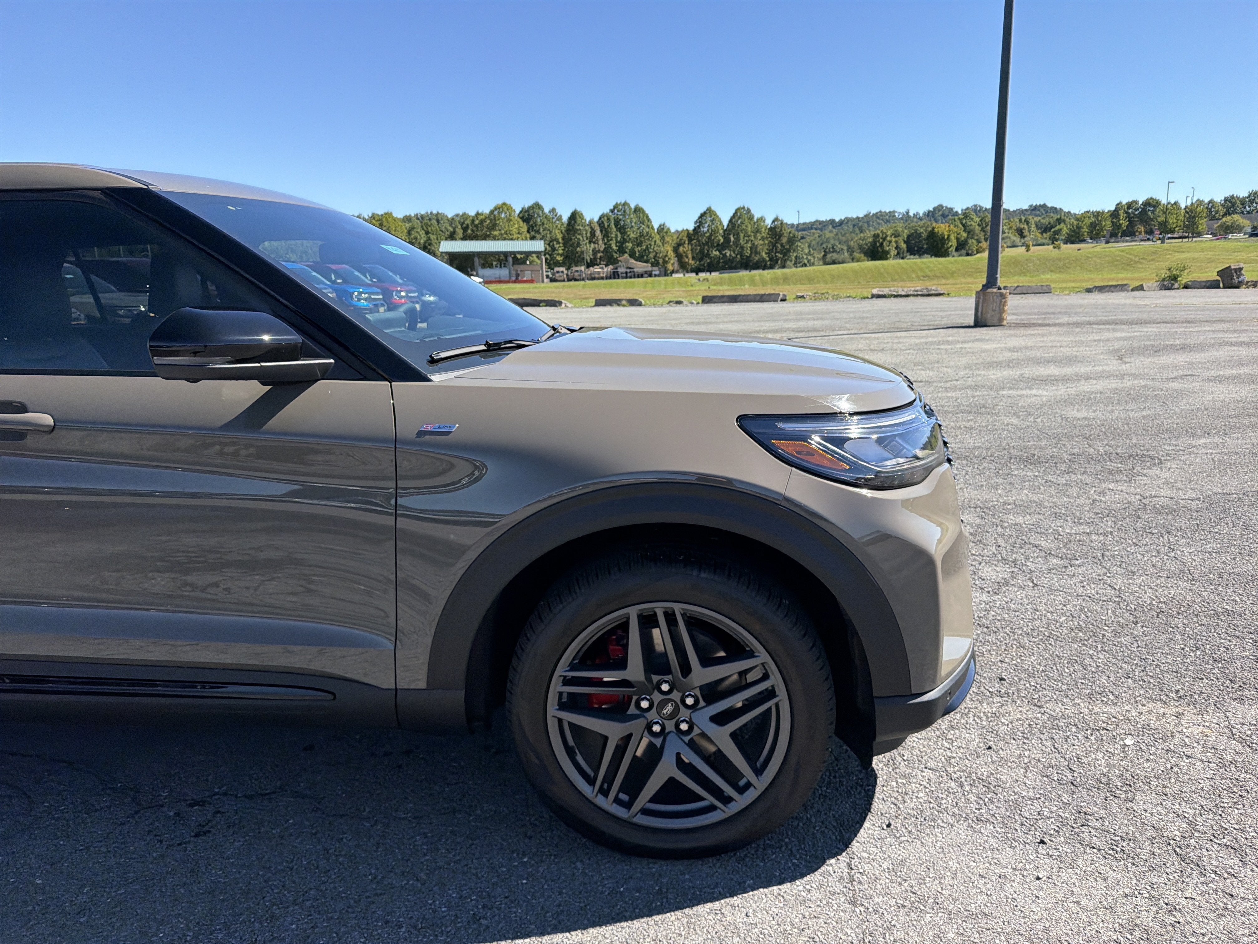 2027 Ford Explorer ST-Line