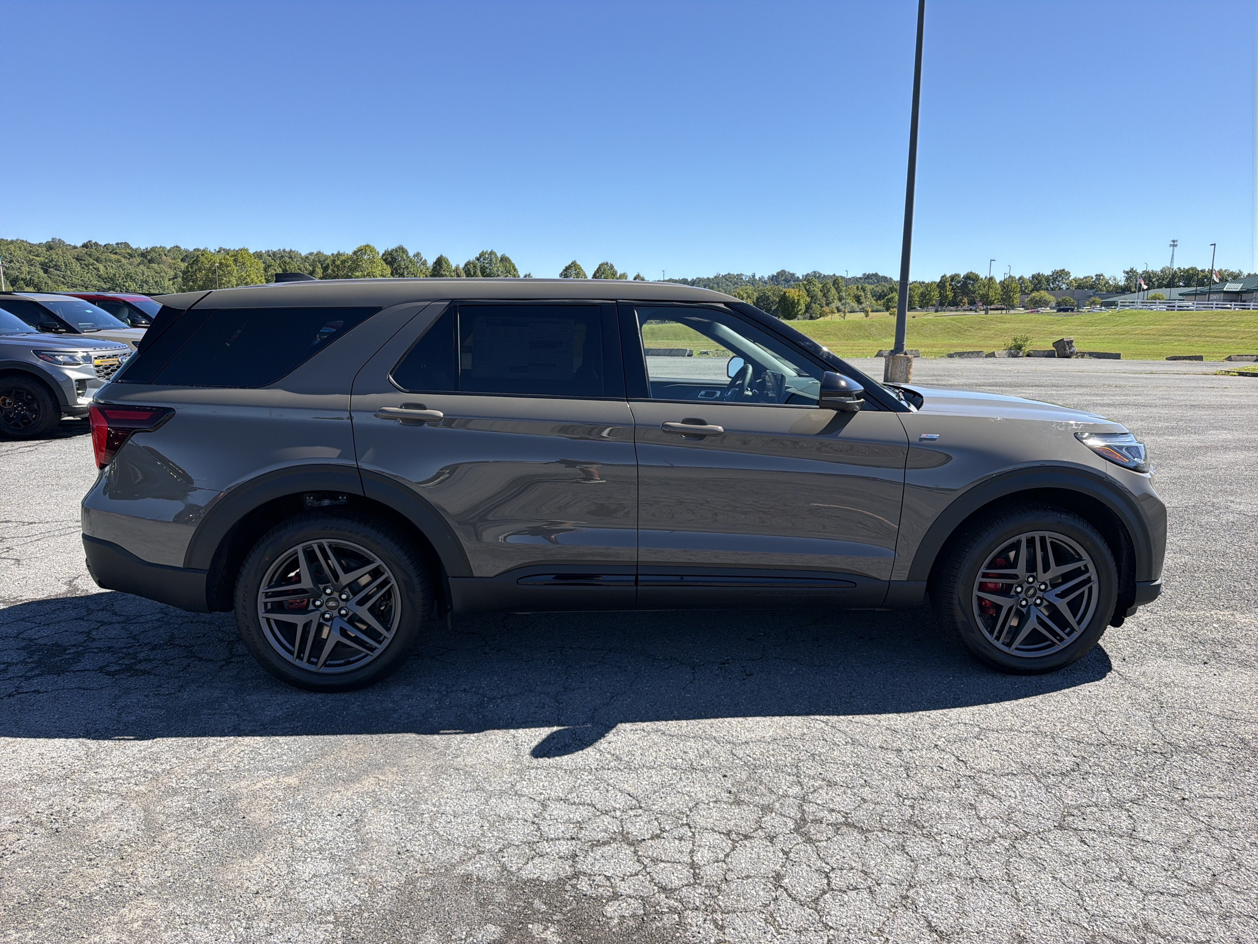 2027 Ford Explorer ST-Line