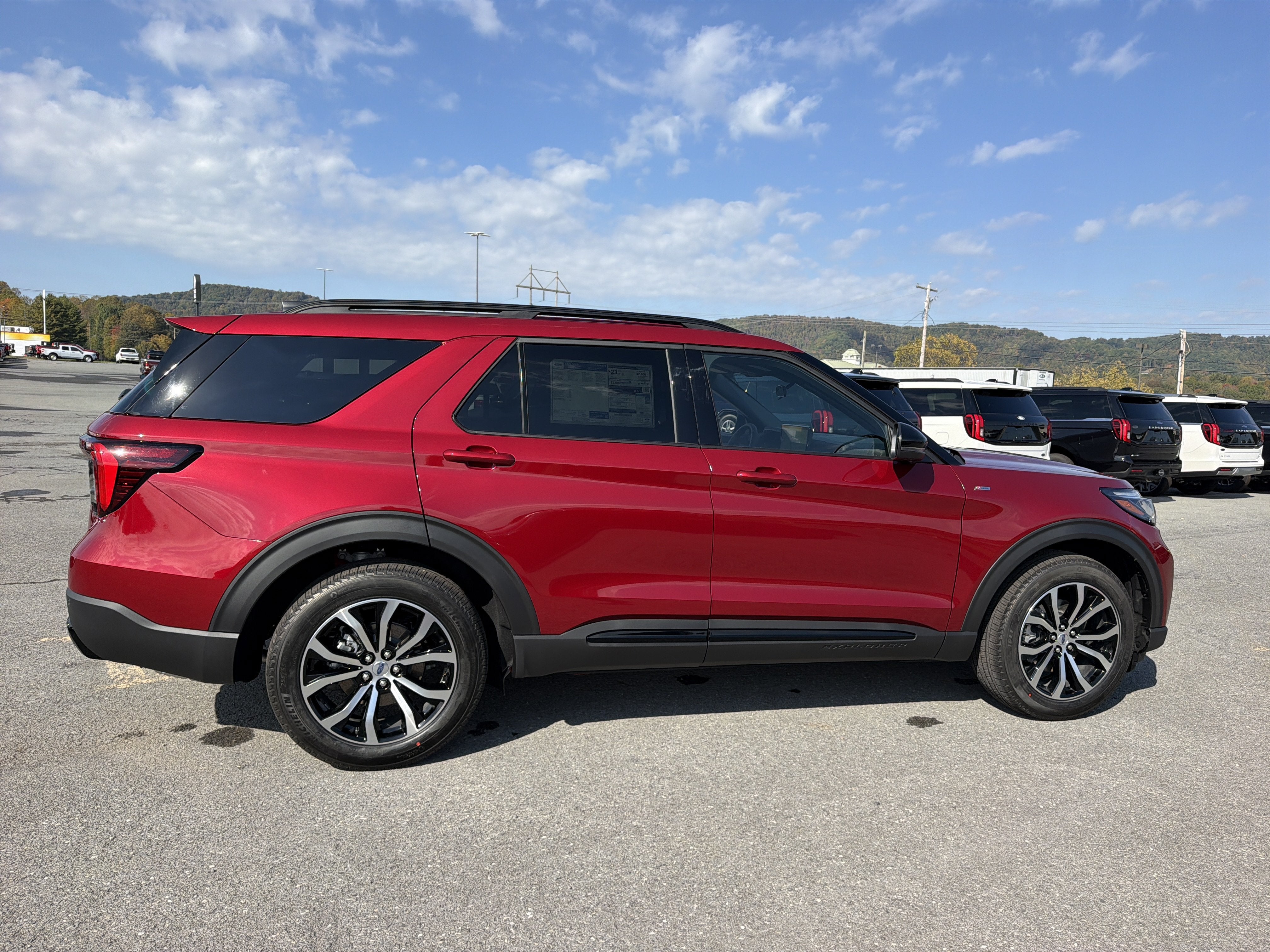 2027 Ford Explorer ST-Line