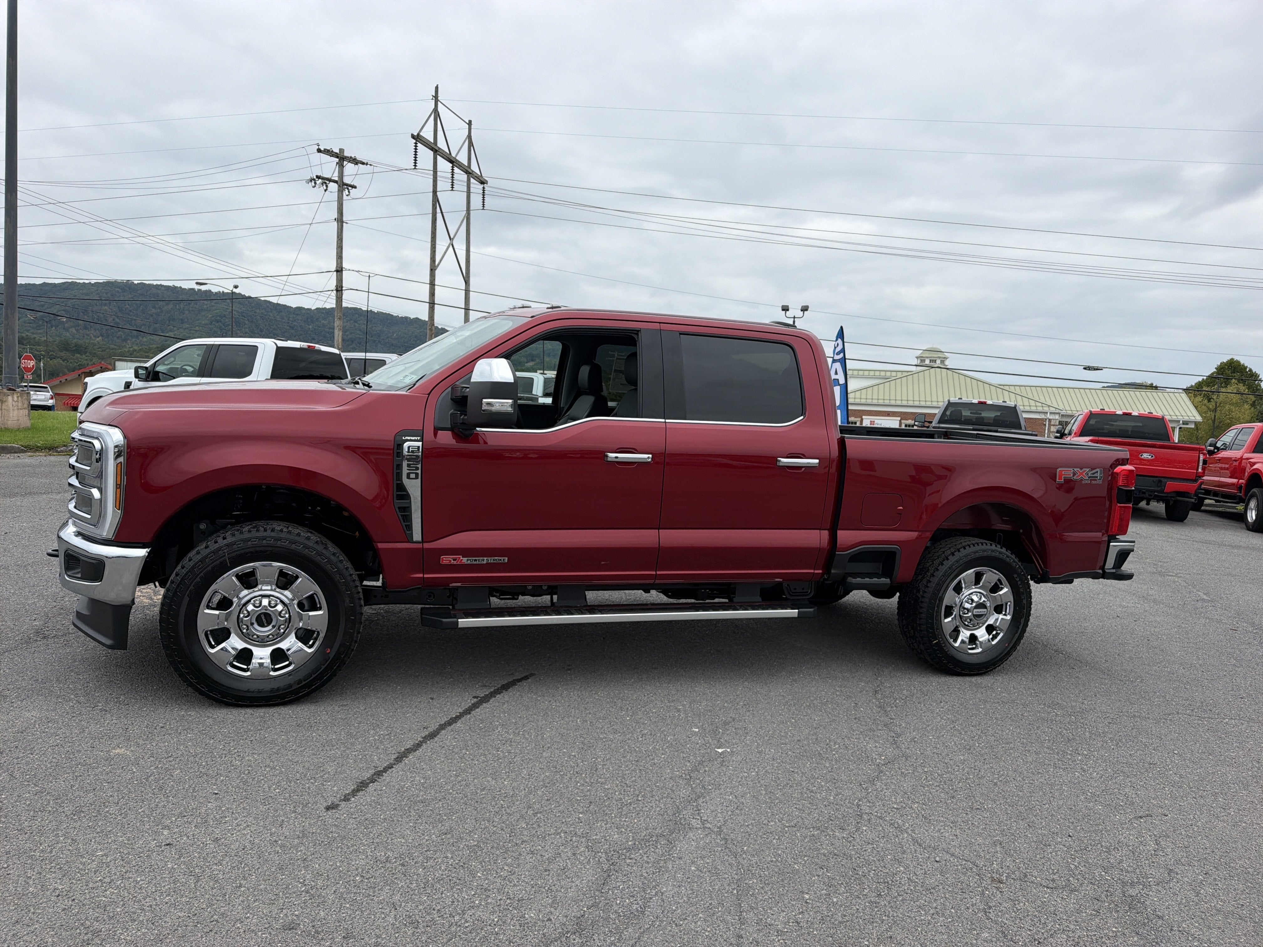 2027 Ford Super Duty F-250 SRW LARIAT