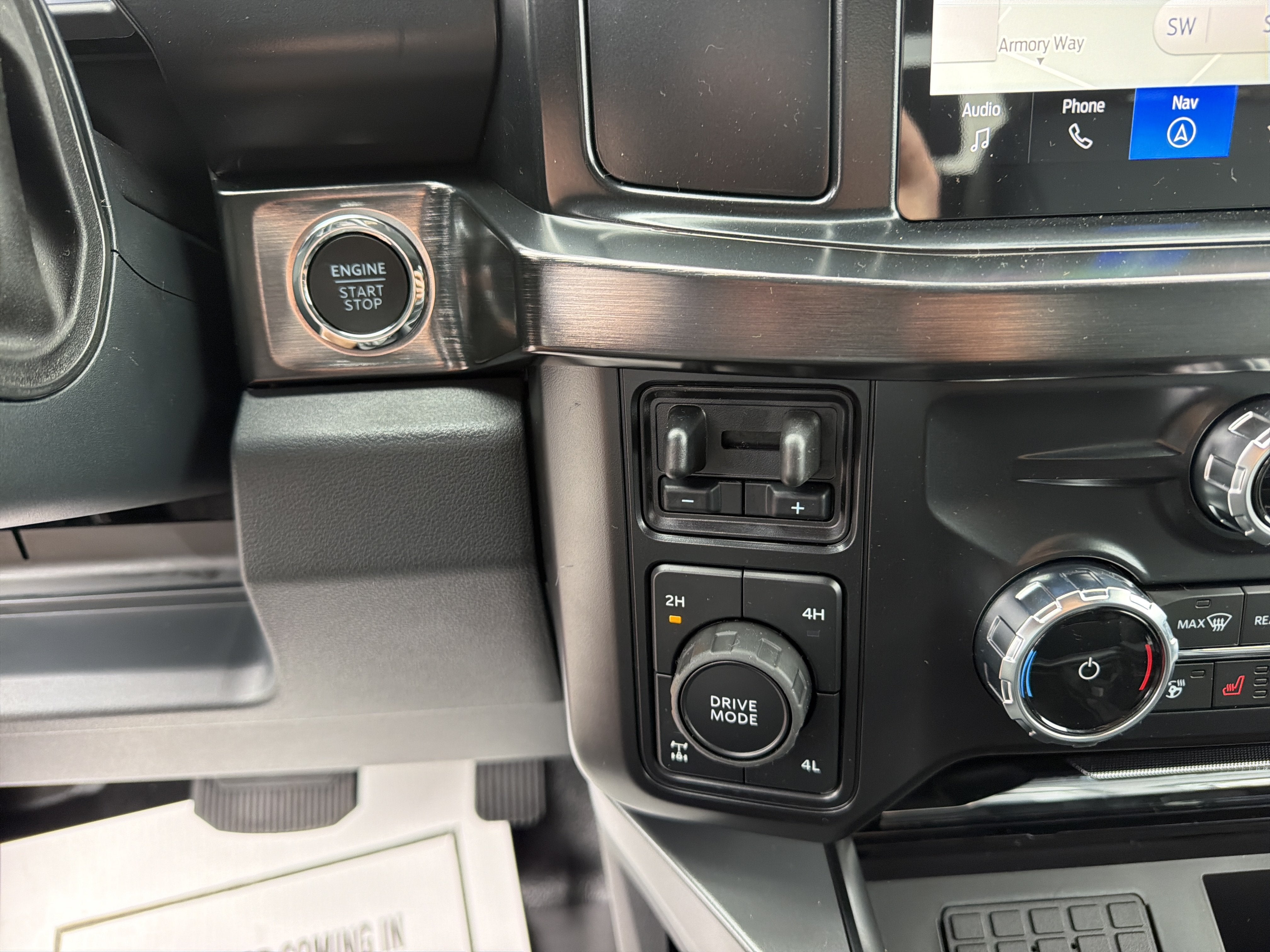 2027 Ford Super Duty F-250 SRW LARIAT